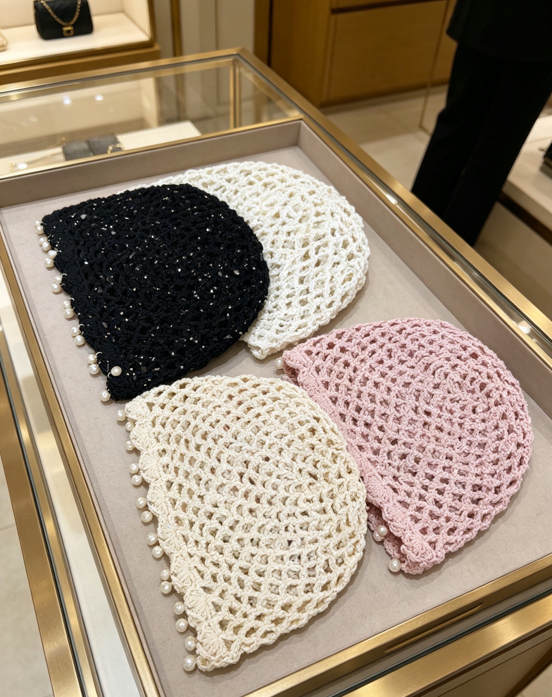 Grossiste Ql - CHAPEAUX DESIGNE TAILLE 38-42