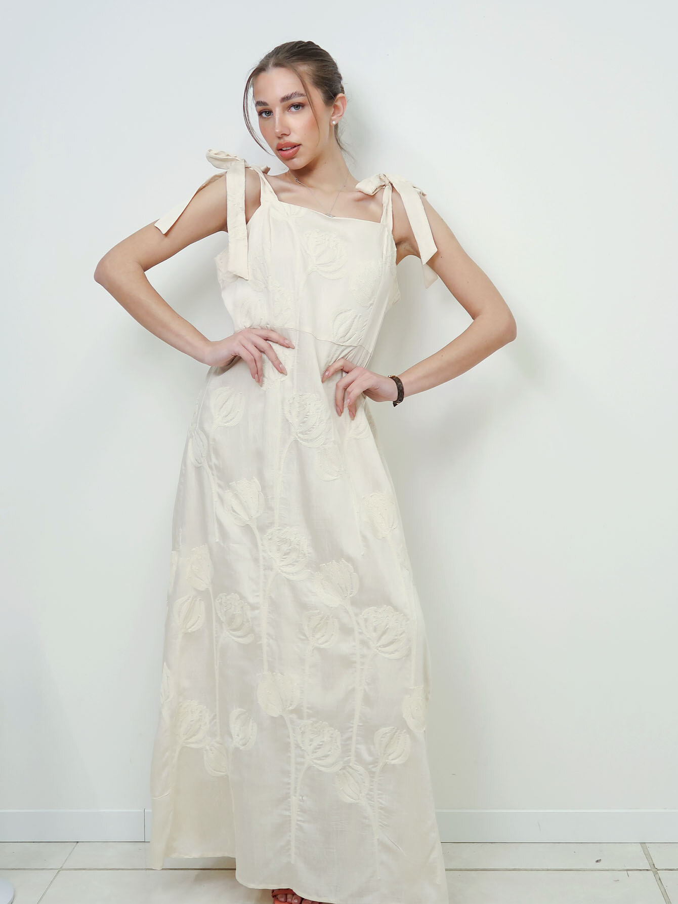 Wholesaler QUEEN DRAMA - Women's Long Dress with 3D Floral Embroidery, Bow Straps, and Elastic Waist