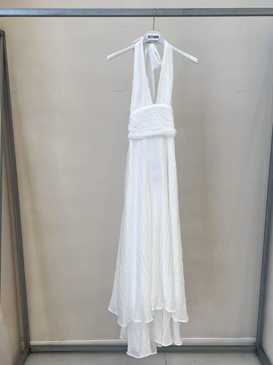 Wholesaler QUEEN DRAMA - SUMMER DRESS WITH V-NECKLINE