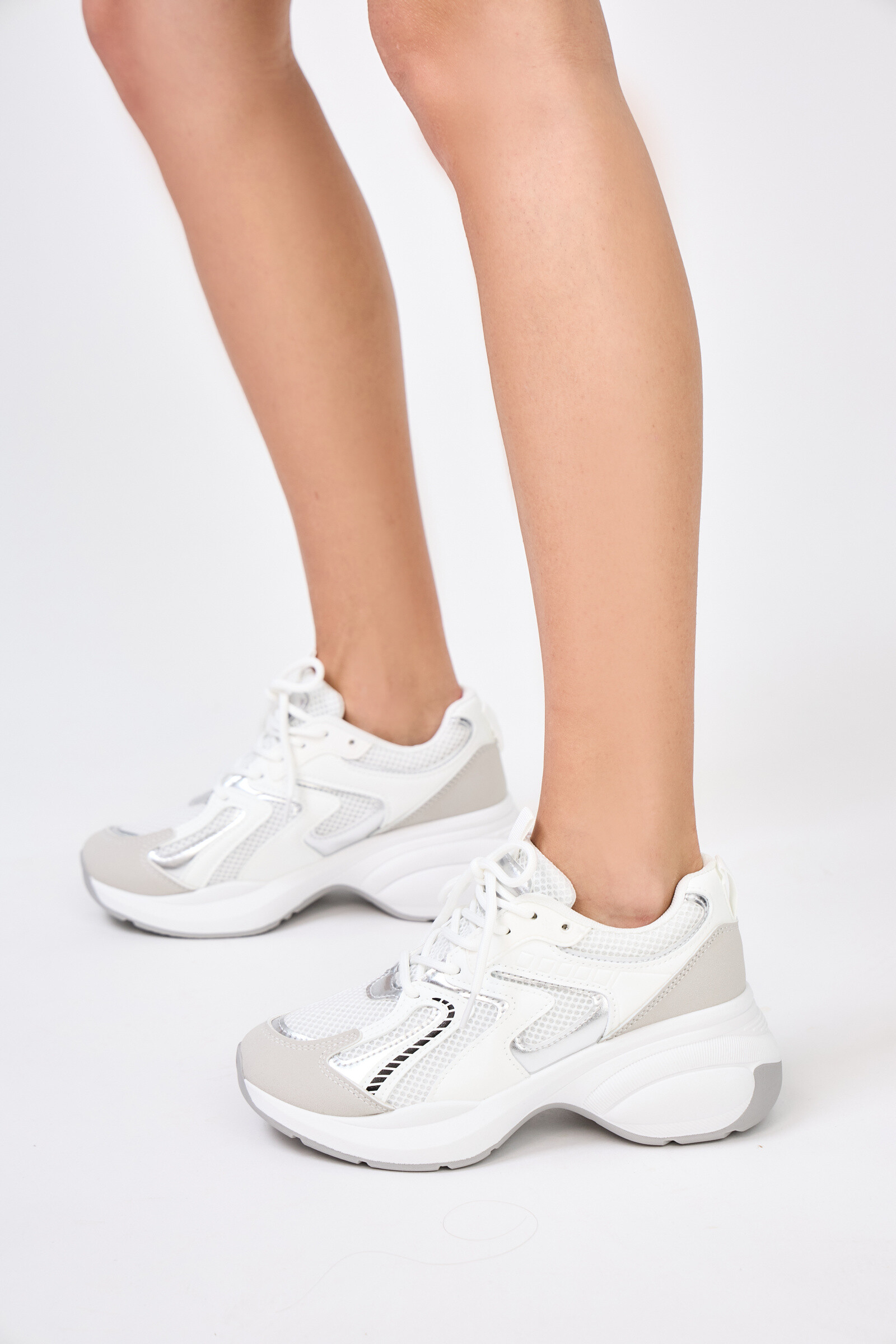 Grossiste R and BE - BK507N Baskets femme