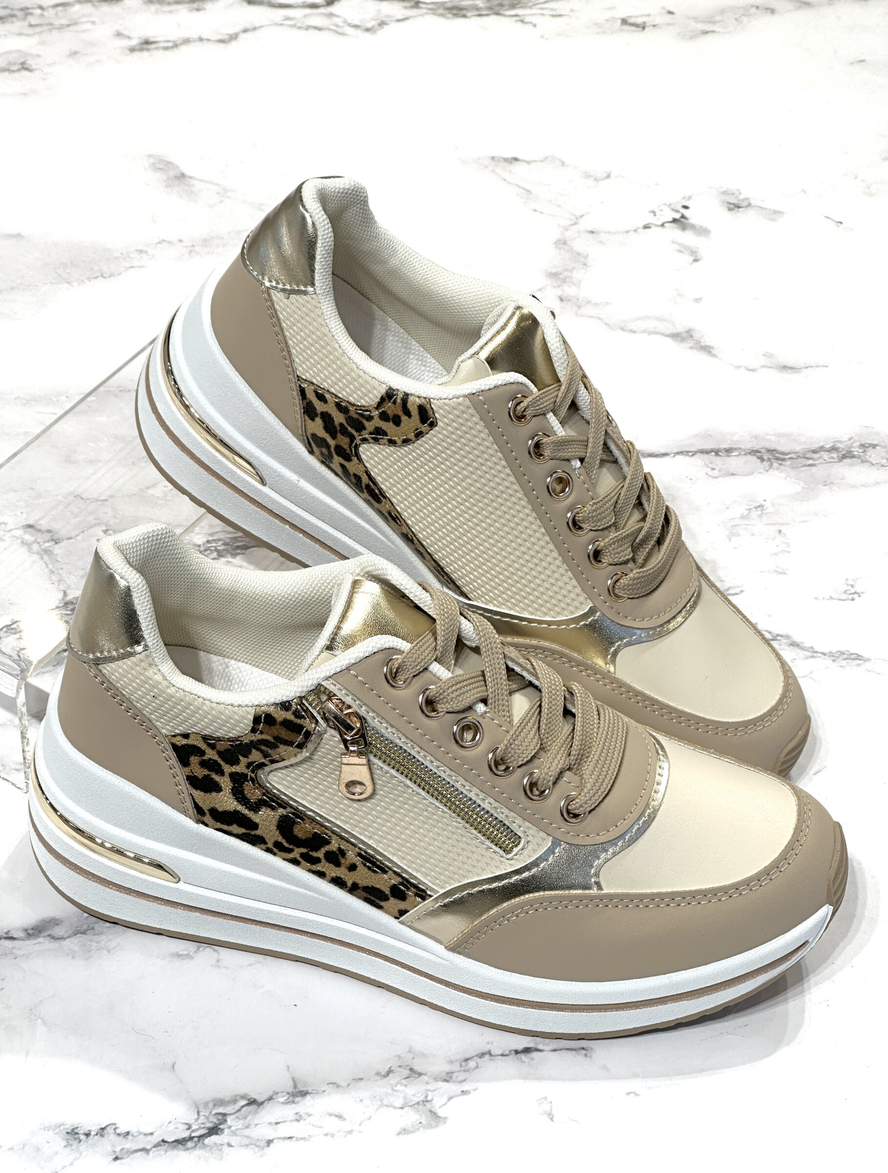 Grossiste R and BE - BK510 Basket femme compensées avec zip