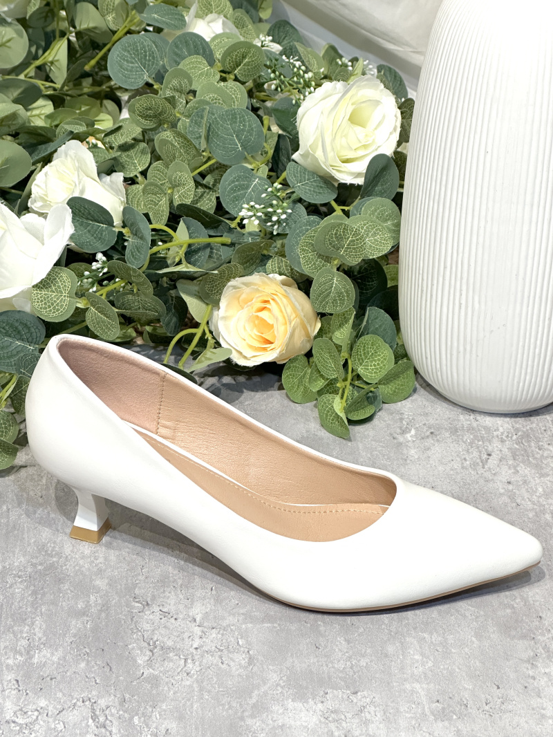 Grossiste R and BE - Escarpins talon fin 3cms semelle souple femme