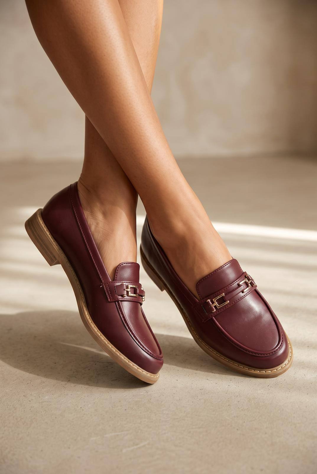 Wholesaler R and BE - Women's loafers