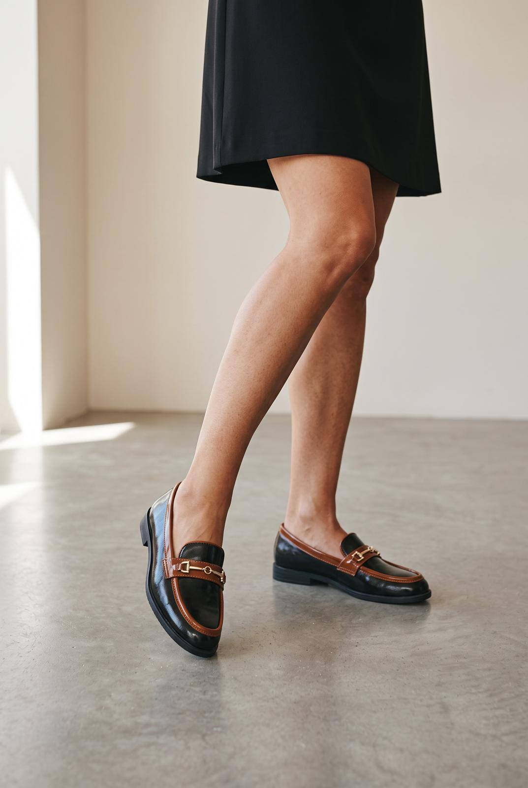 Grossiste R and BE - Mocassins similicuir bicolore