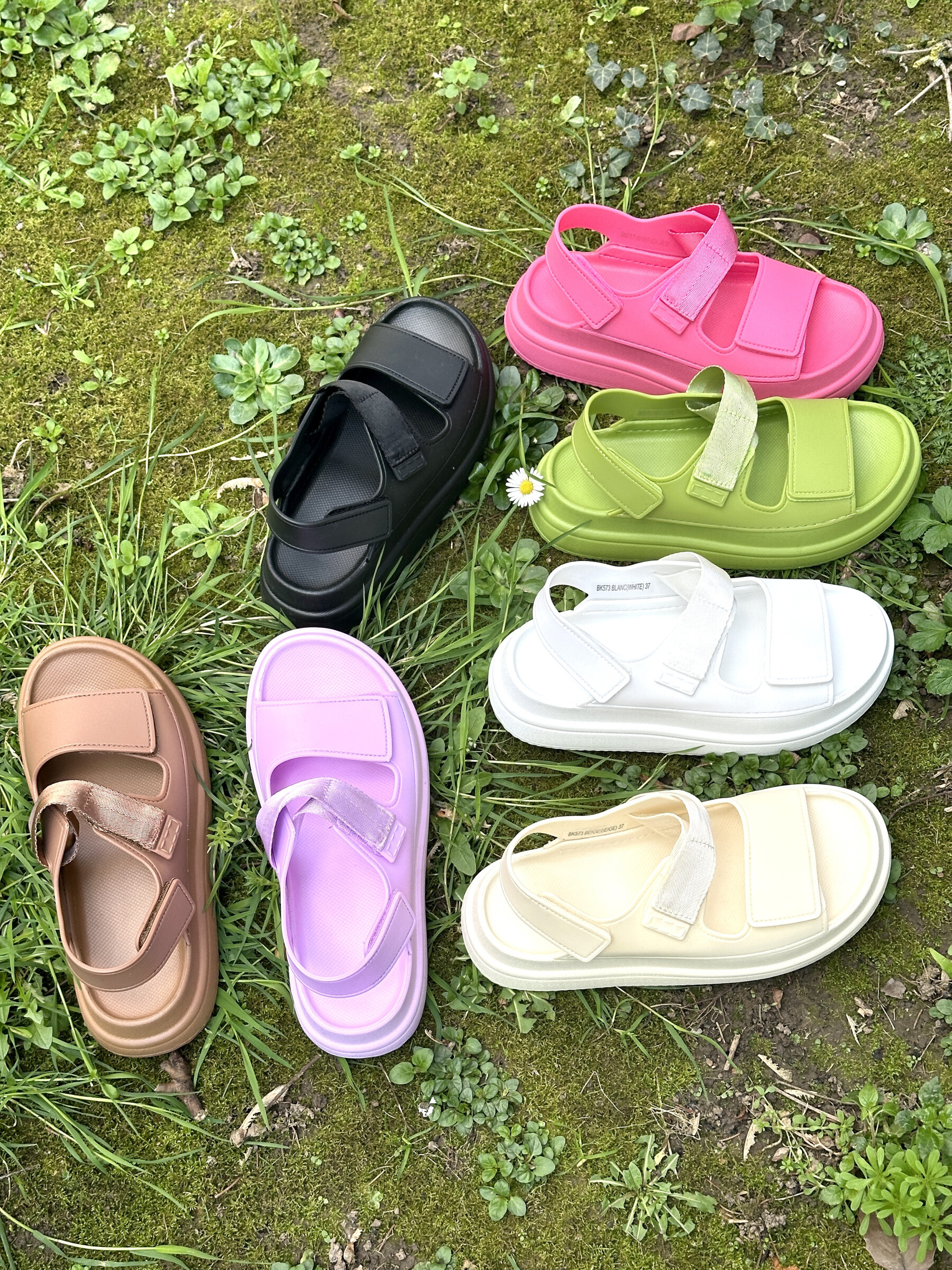 Wholesaler R and BE - BK573 very light and comfortable sandals
