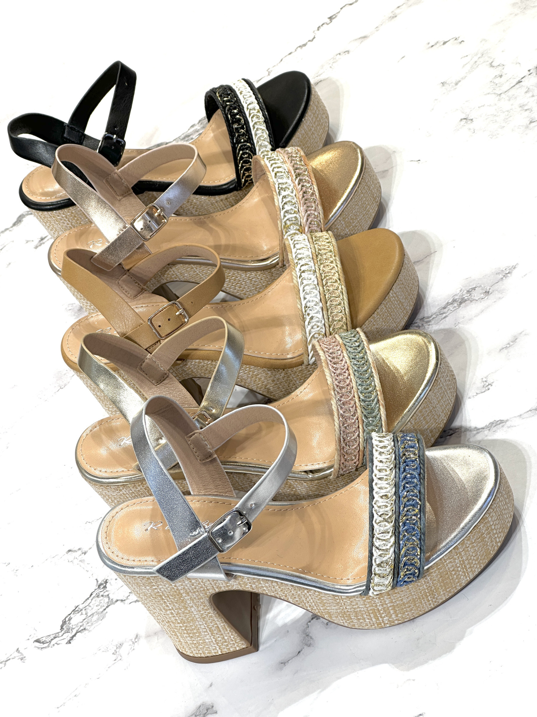 Großhändler R and BE - BK574 Sandalen mit Ferse in ethnischem Stroh Bohemian Chic