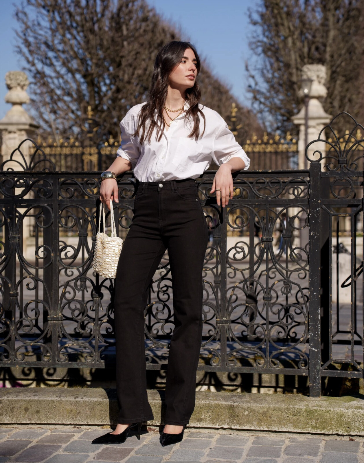 Wide Leg pants in soft cotton (98%) and elastane (2%), ideal for the beautiful days of spring/summer 2025. Comfort and style guaranteed.