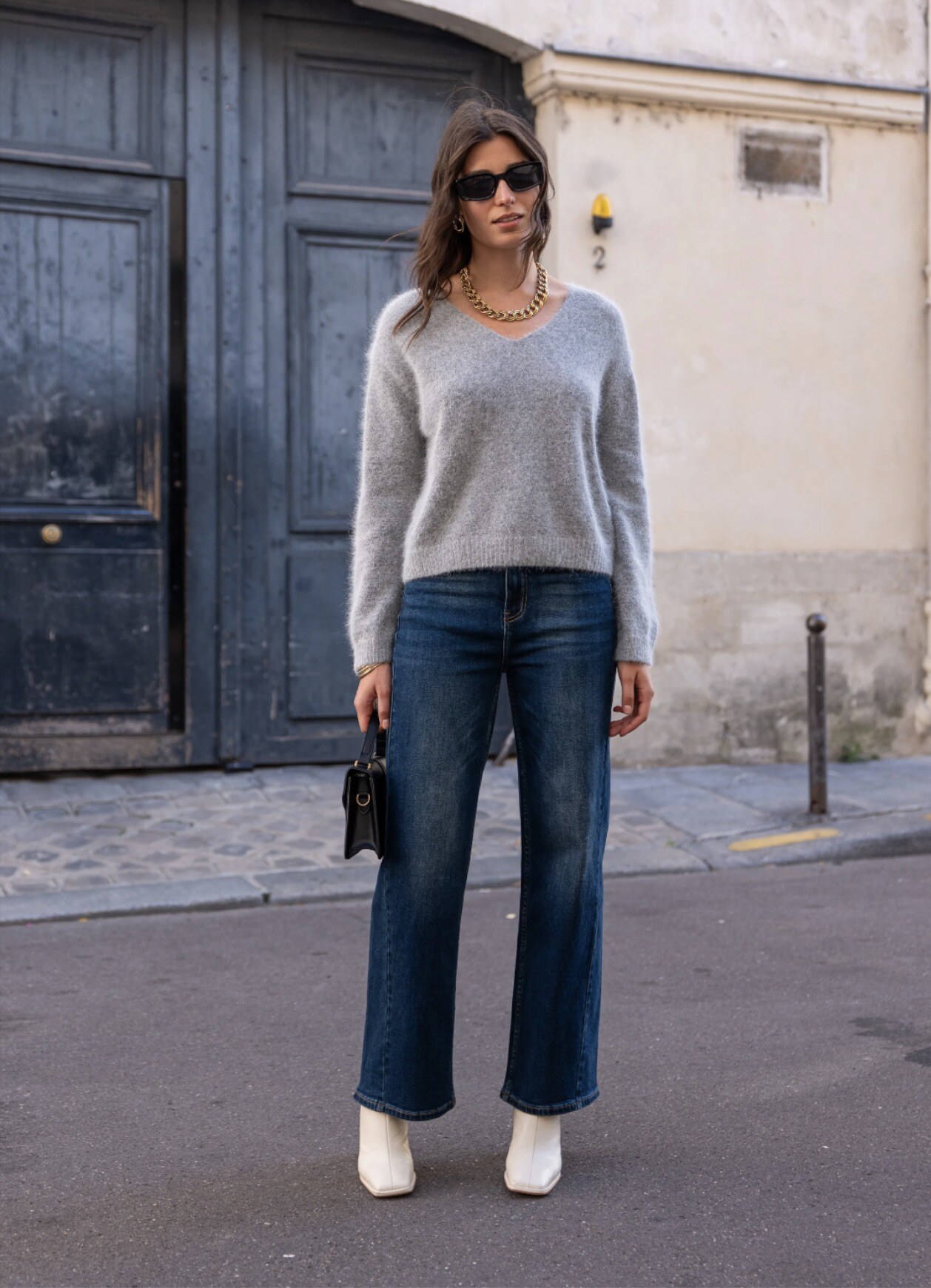 Jeans Wide Leg pour femme, coton doux et stretch, idéal pour l'automne, fabriqué en Chine. Confort et style moderne assurés.