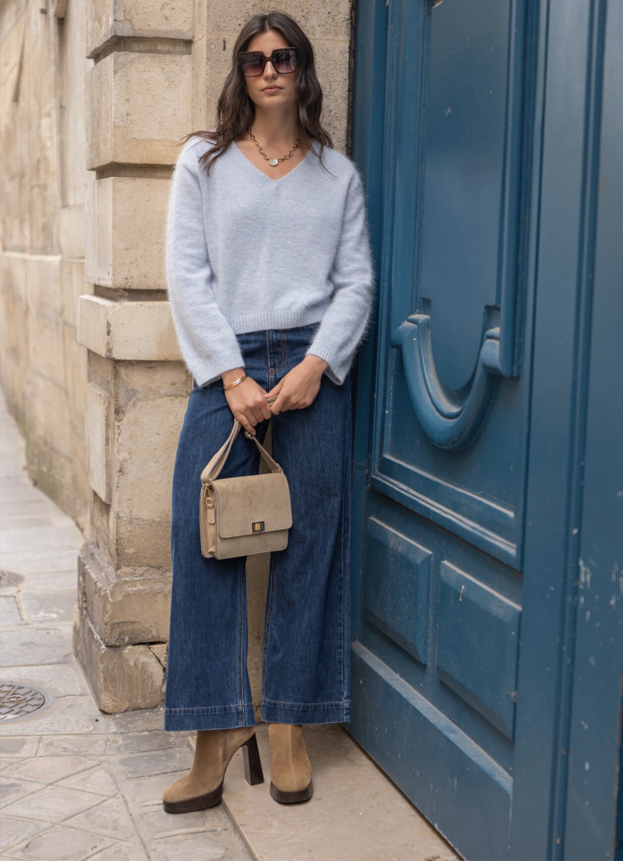 Jeans wide leg pour femme, coton-polyester, idéal pour automne/hiver, fabriqué en Chine.