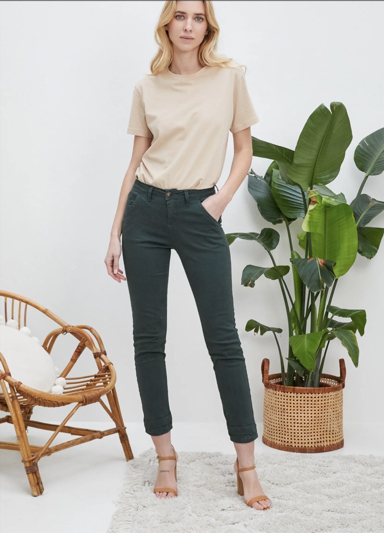 Großhändler R-Display - Chino-Hose in Flaschengrün