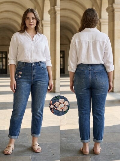 Grossista REDBERRY - jeans mom fit blu ricamati con strass taglia super Grossista REDBERRY - jeans mom fit blu ricamati con strass taglia super