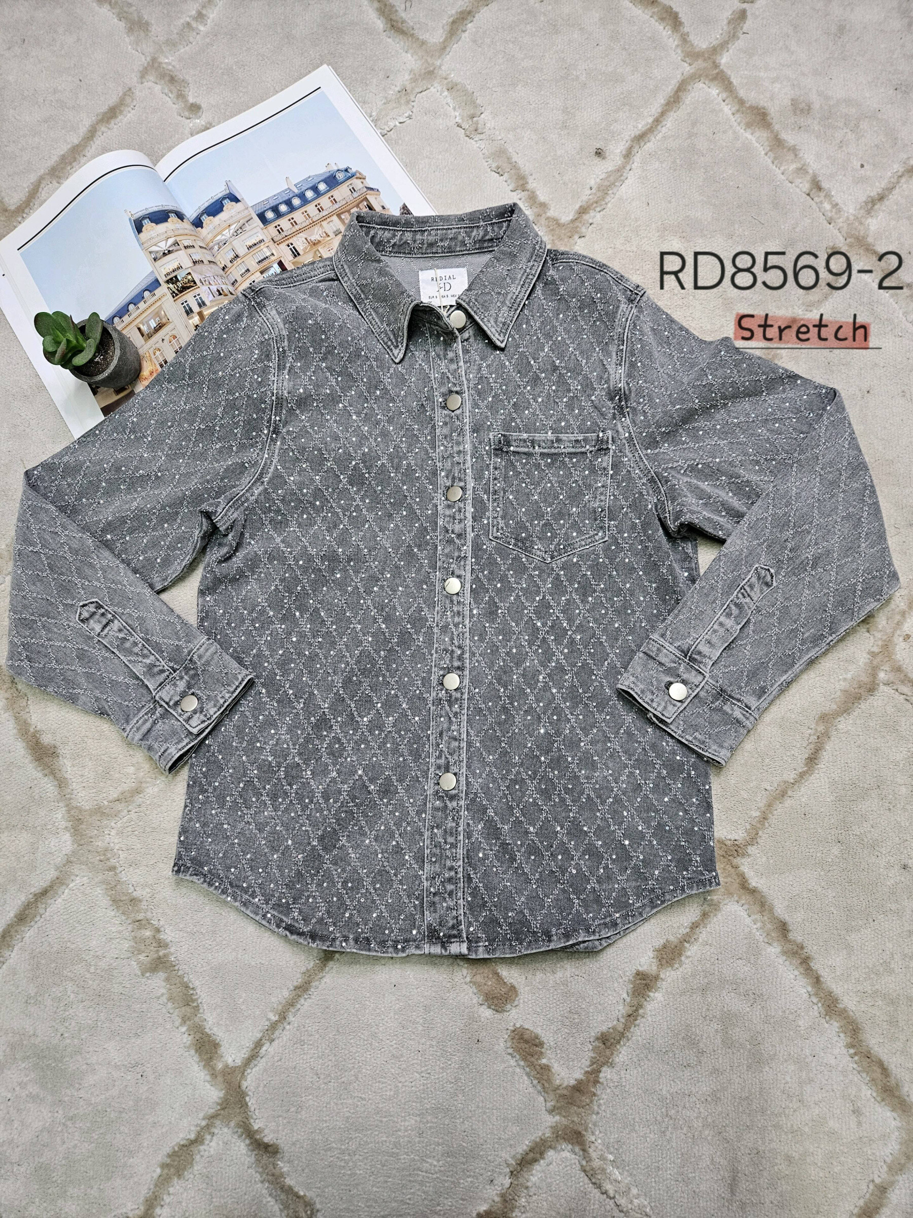 Wholesaler Redial - Long -sleeved denim shirt with rhinestones