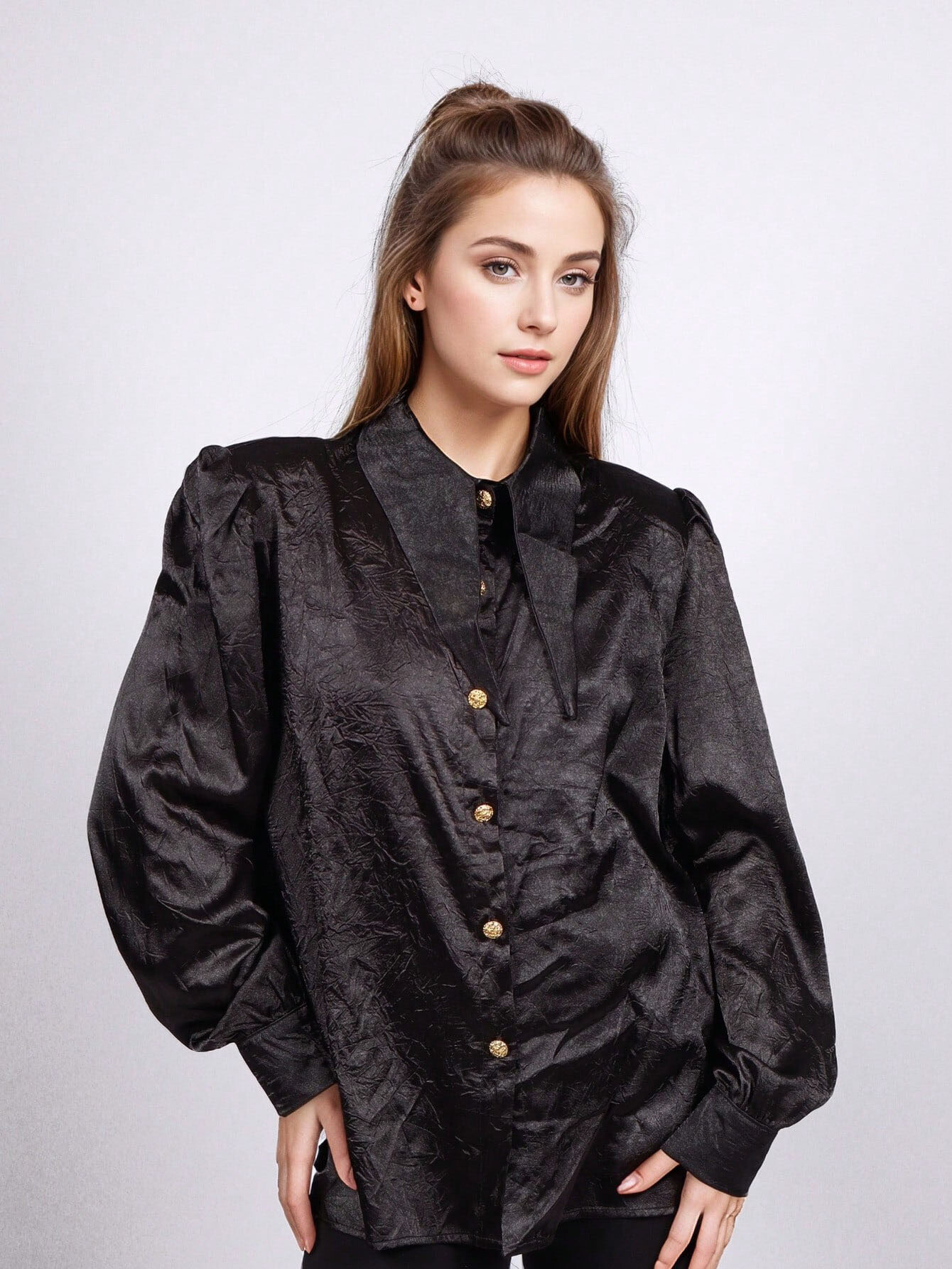 Grossiste Remix - Chemise en satin avec boutons style décontracté adaptée pour une soirée inoubliable