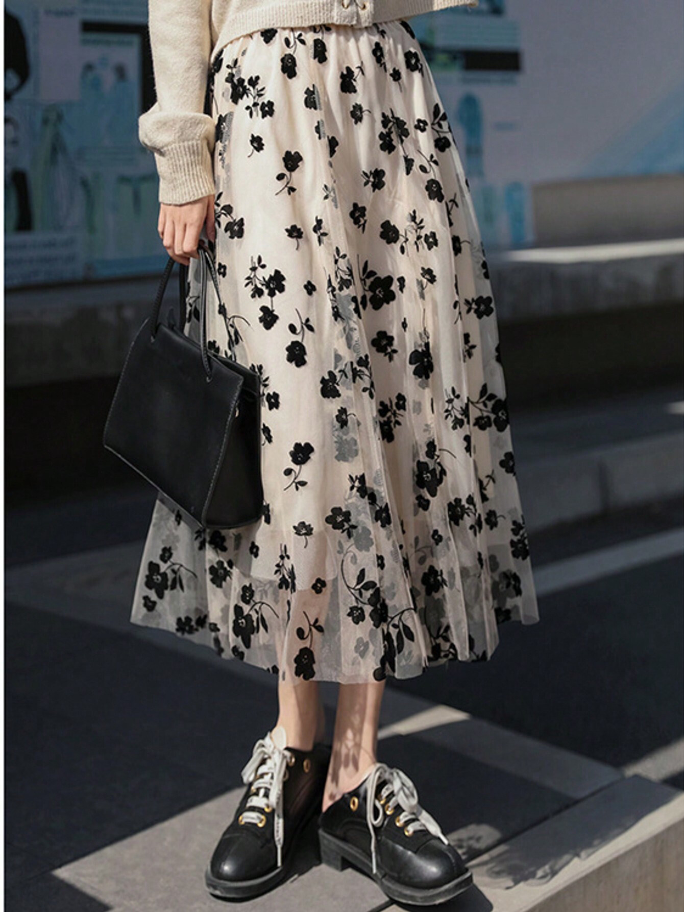 Wholesaler Remix - Tulle skirt with velvet flowers and elastic waist