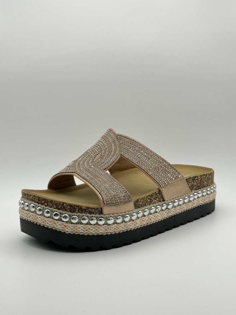 Wholesaler WILADY - Chunky sole sandals with sequin jewelry patterns