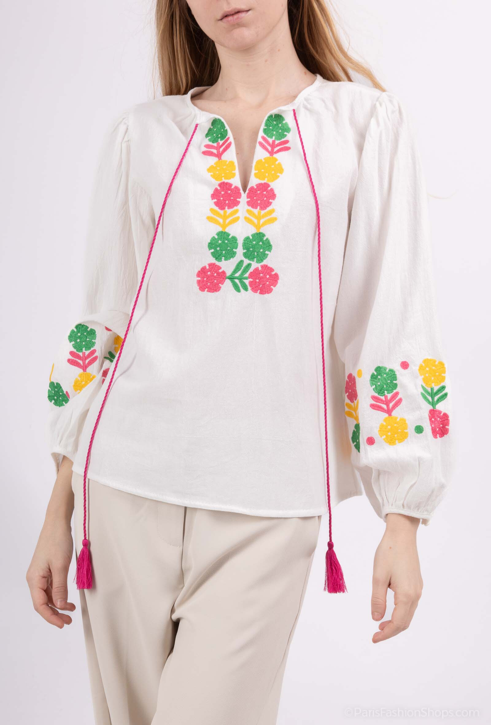 Wholesaler Revd'elle - Revd'elle - Flooring sleeve shirt with flowery embroidery