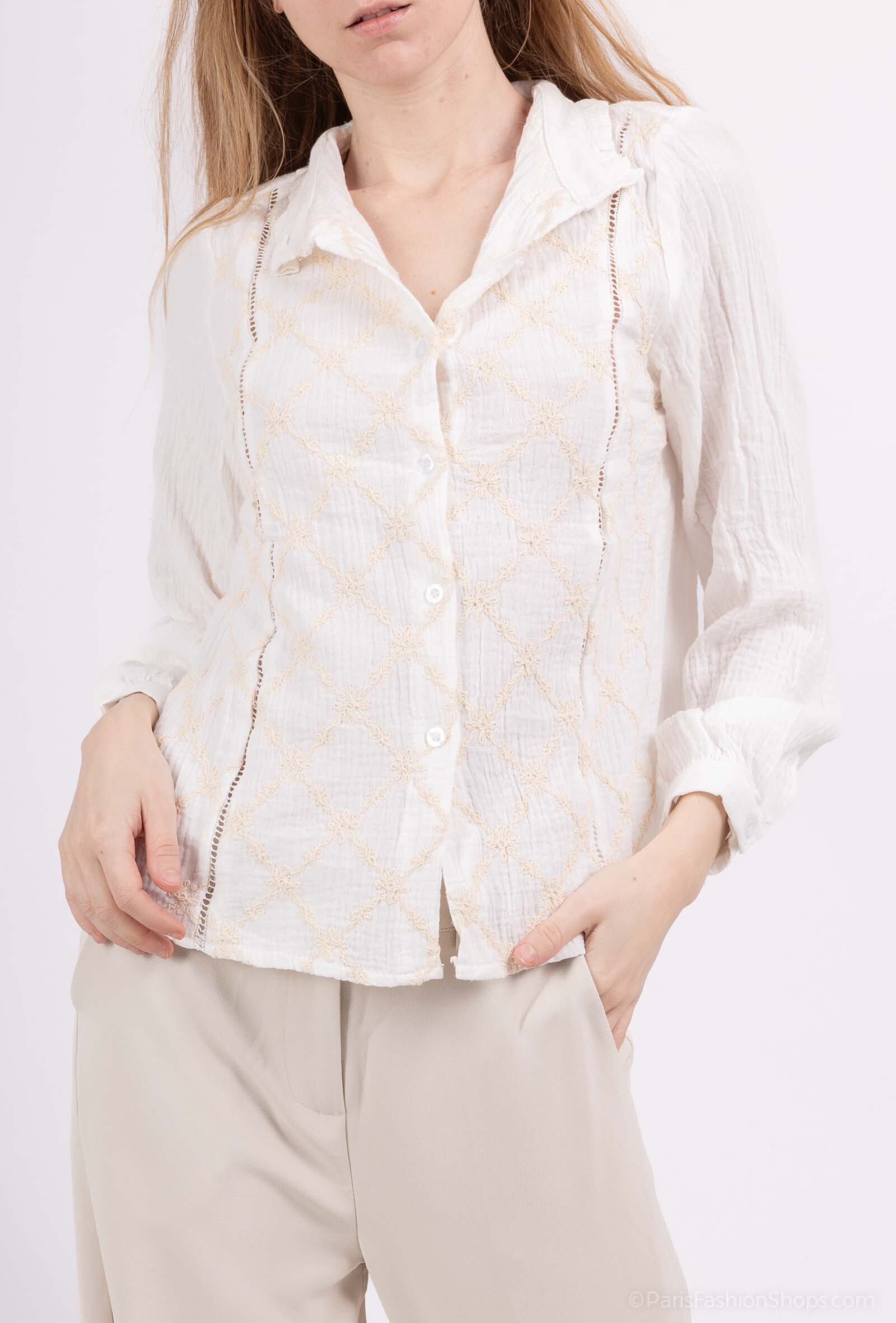 Wholesaler Revd'elle - Revd'elle - Strong collar shirt with scratch embroidery