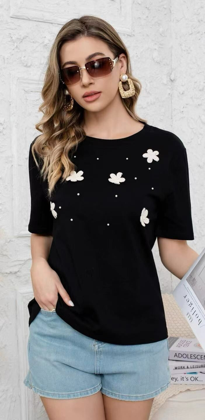 Grossiste Revd'elle - Revd'elle - T-Shirt manche courte avec motif fleuri sur poiitrine
