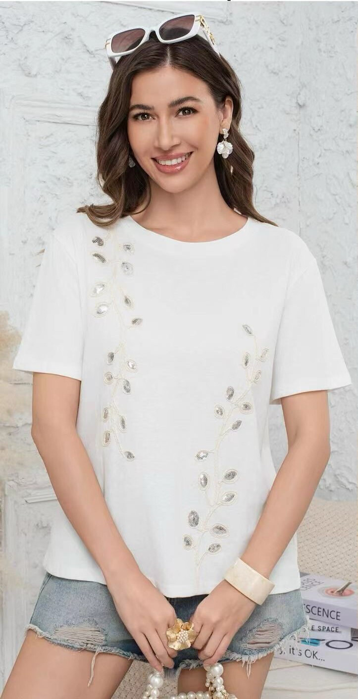 Grossiste Revd'elle - Revd'elle - T-Shirt manche courte avec broderie rempli paillette
