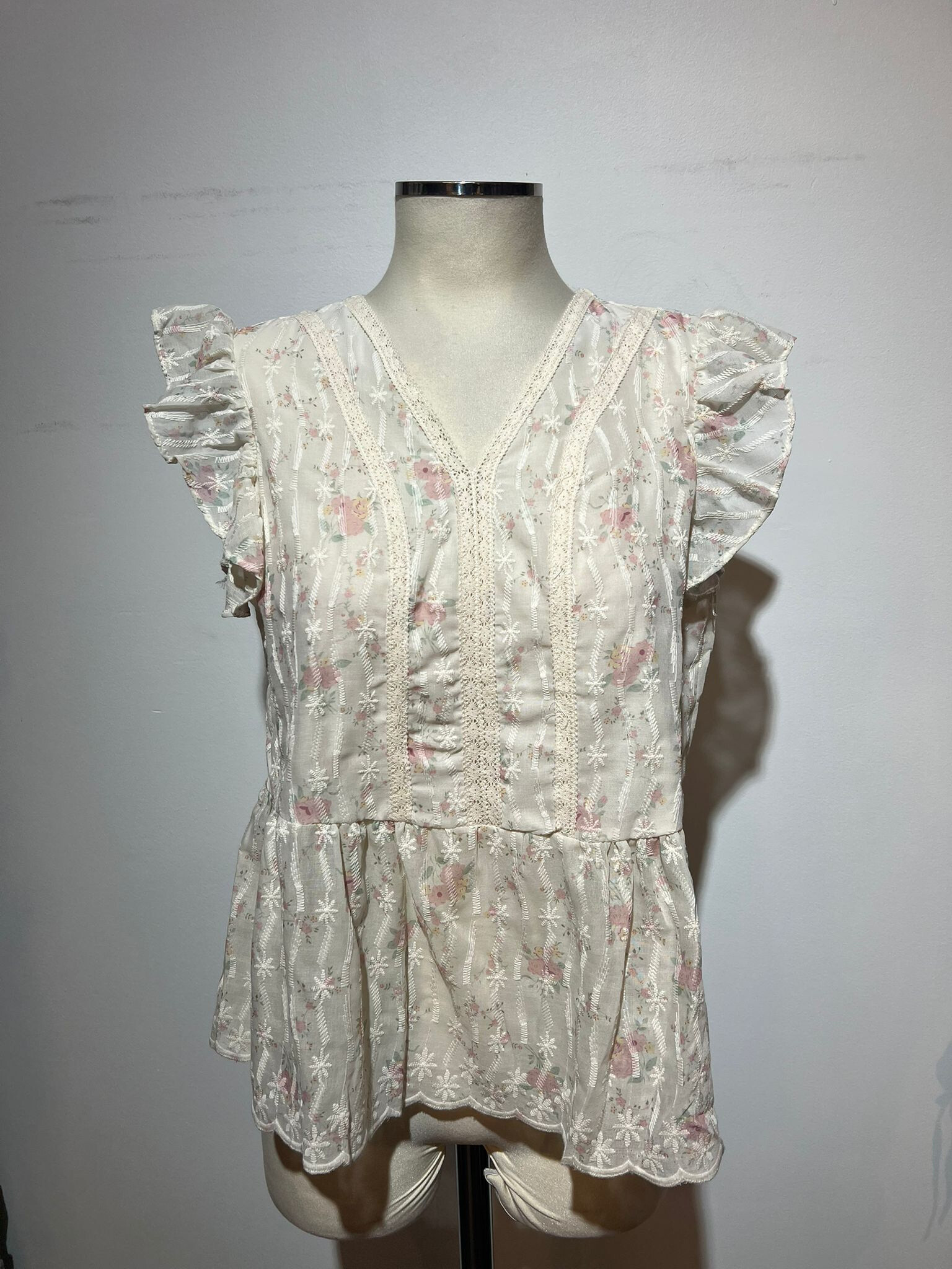 Wholesaler Revd'elle - Revd'elle - Top with print and flowery pattern