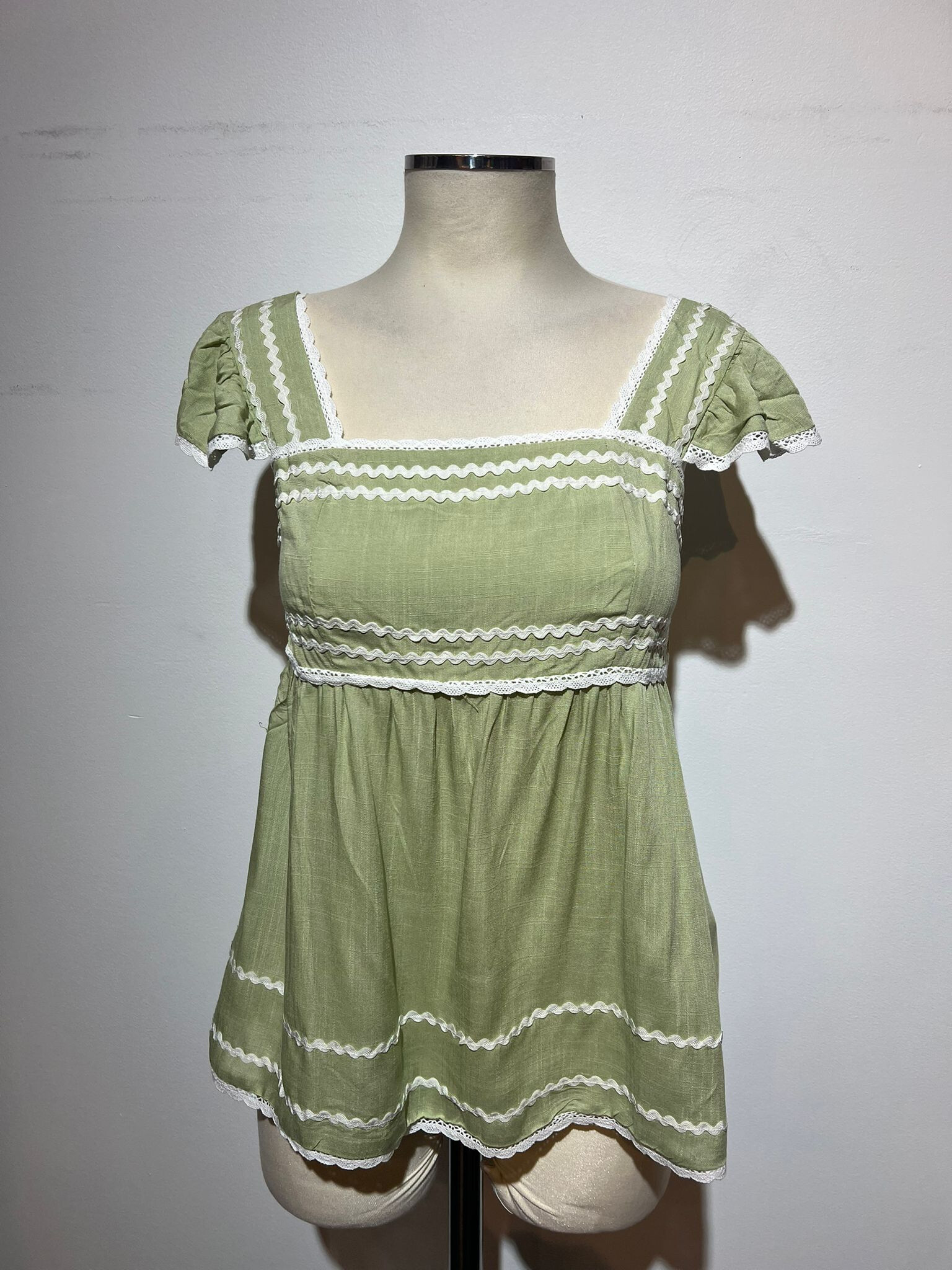 Wholesaler Revd'elle - Revd'elle - Top without sleeve with embroidery