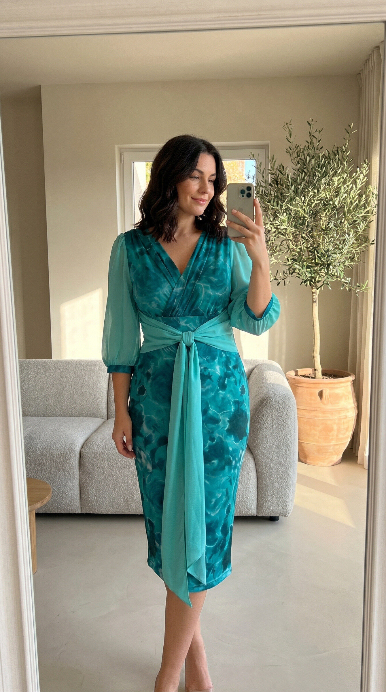Grossiste REVEROSE by Lucas & Emma - BARLETTA - Robe midi de soirée cache-coeur col V à manches 3/4 bouffantes et volants, motif imprimé tie-dye | GRANDES TAILLES