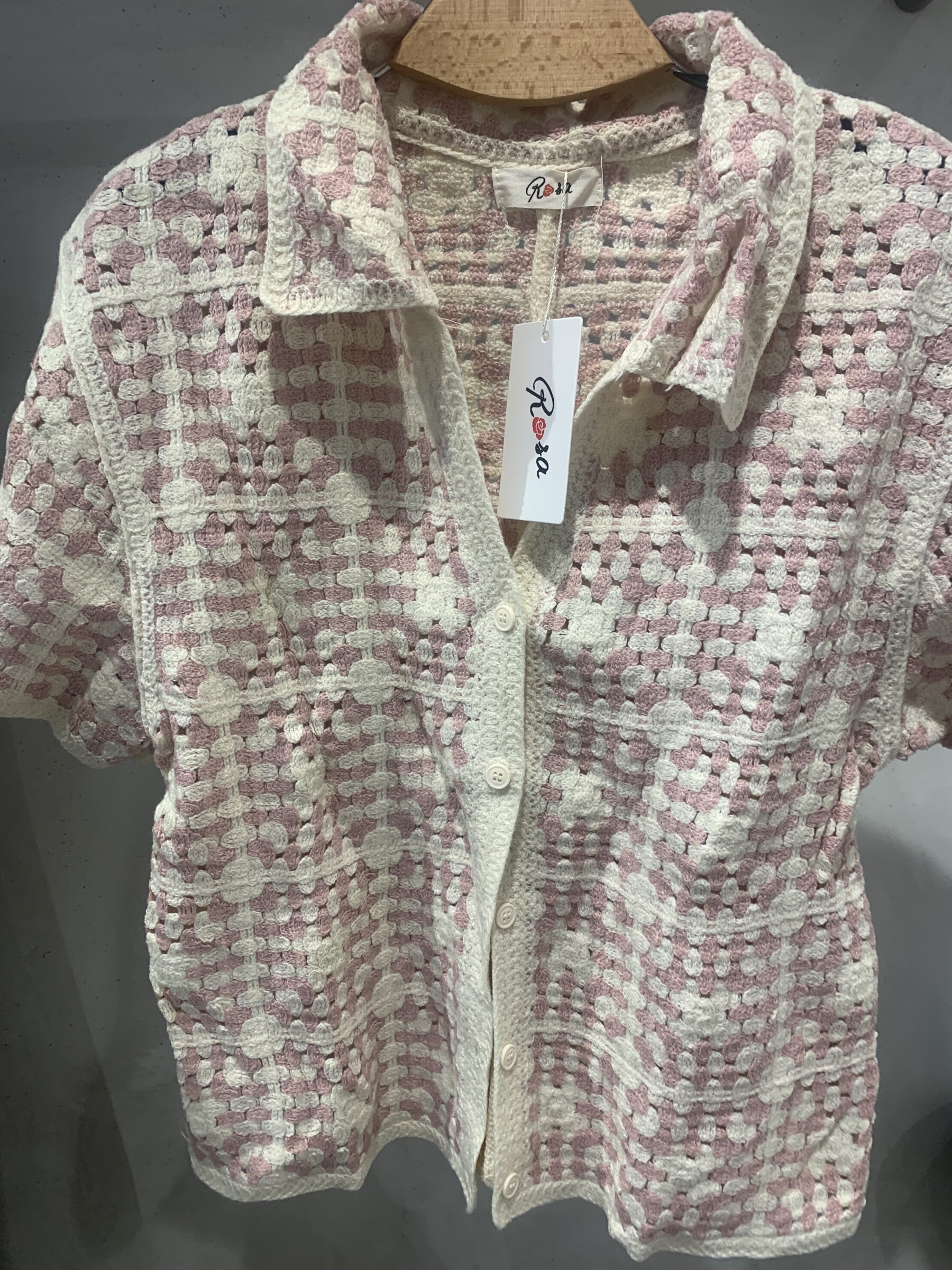 Grossiste Rosa Fashion Crochet - Gilet manches courtes crochet