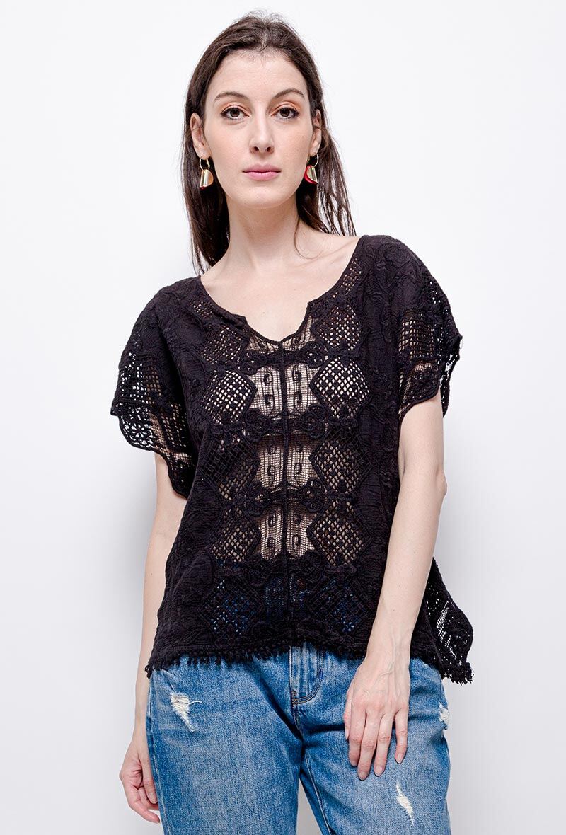 Grossista Rosa Fashion - Blusa in pizzo trasparente