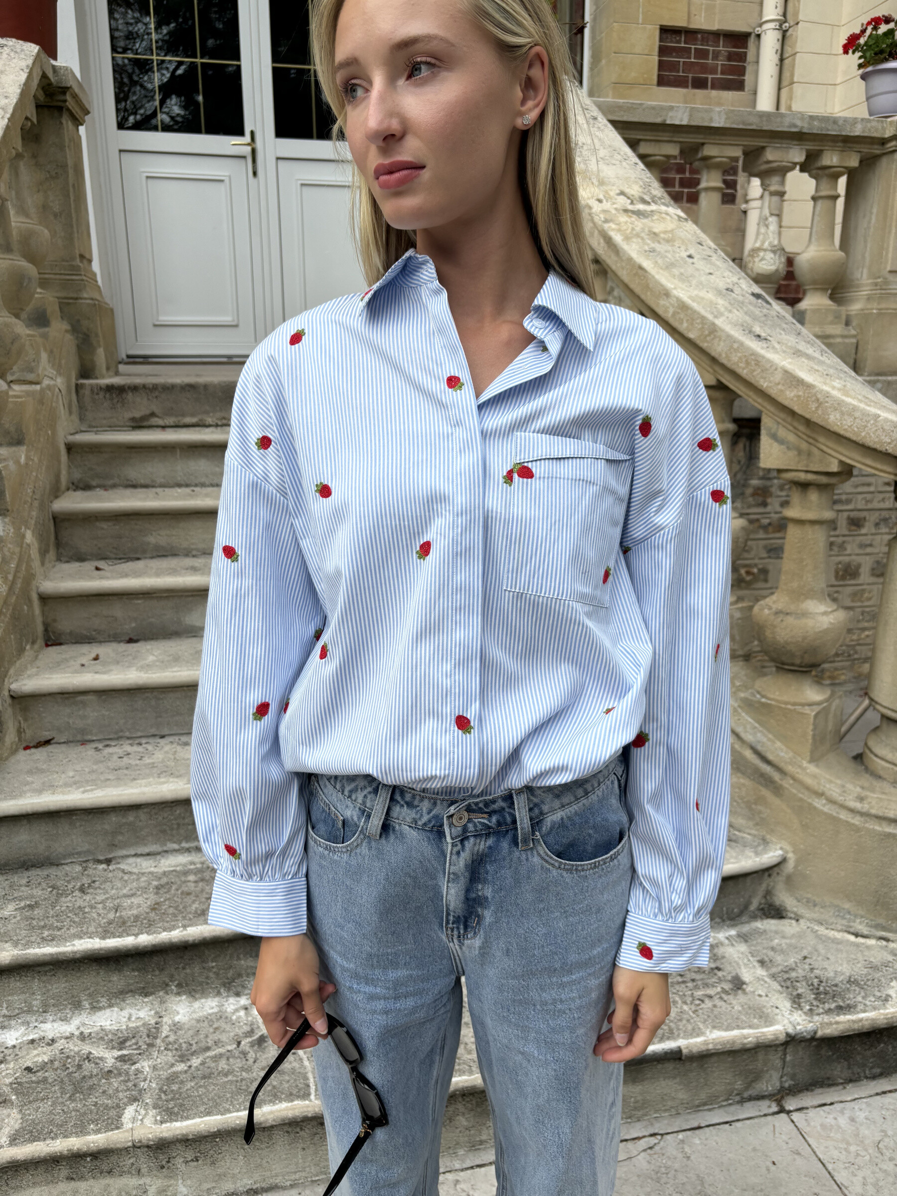 Wholesaler Rosa Fashion - Asymmetric printed shirt