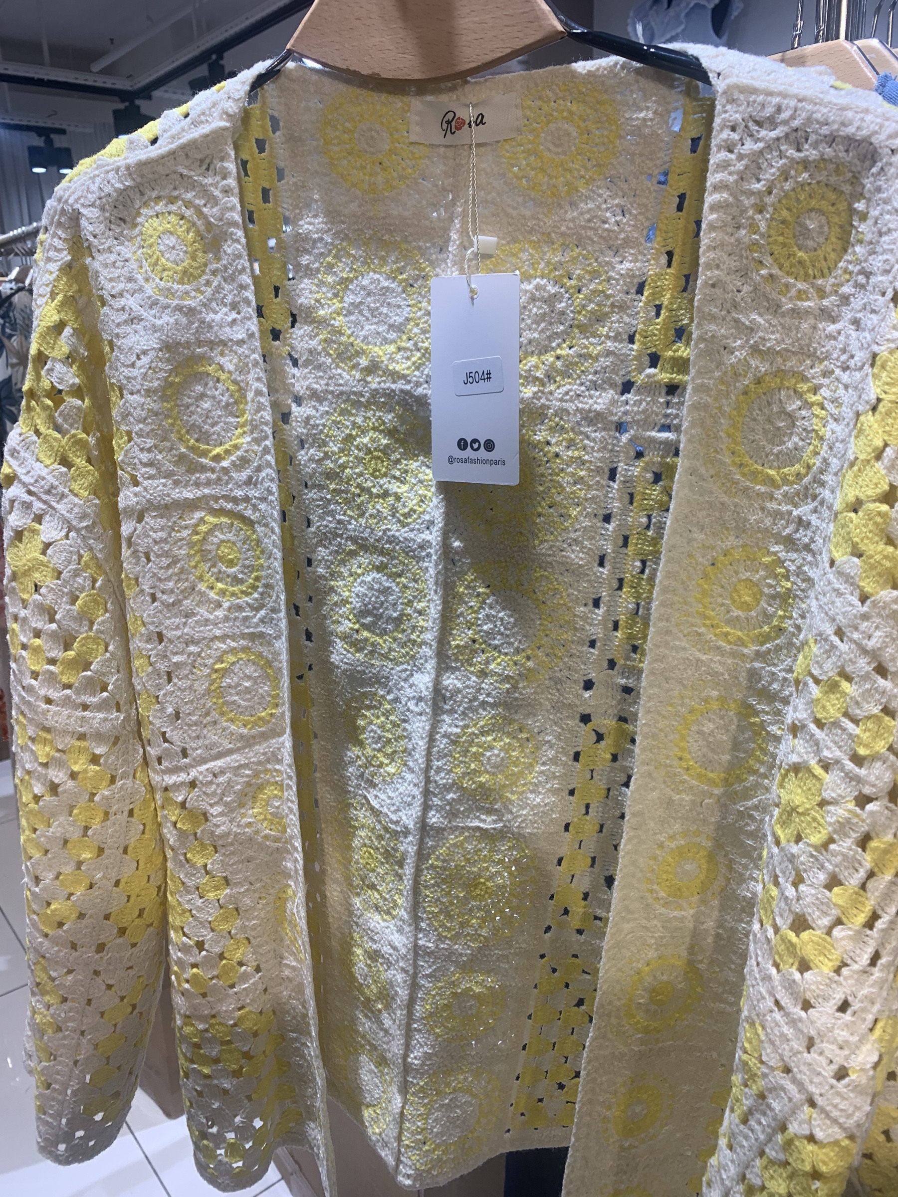 Grossiste Rosa Fashion - Veste en crochet tendance