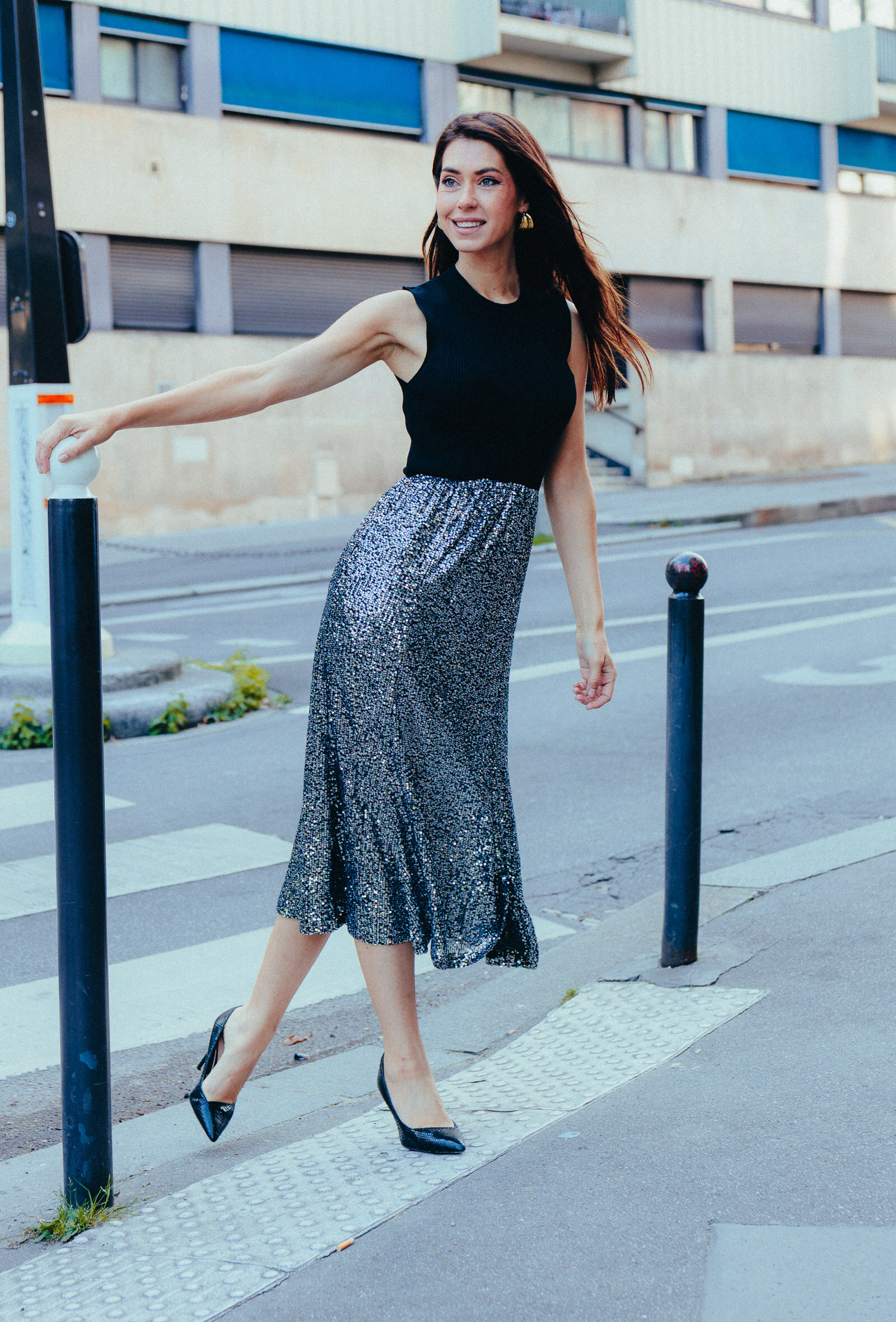 Wholesaler Rosa Fashion - Long dress with sequin skirt