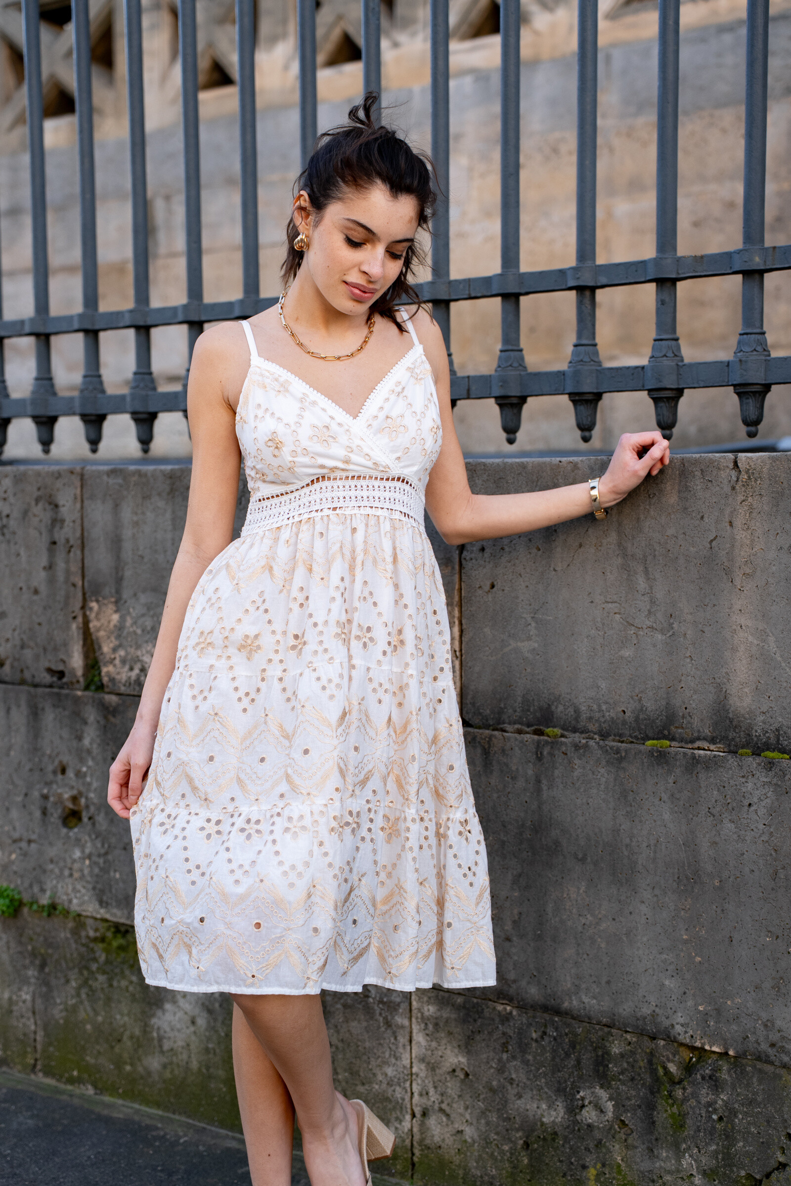 Wholesaler Rosa Fashion - English embroidery dress