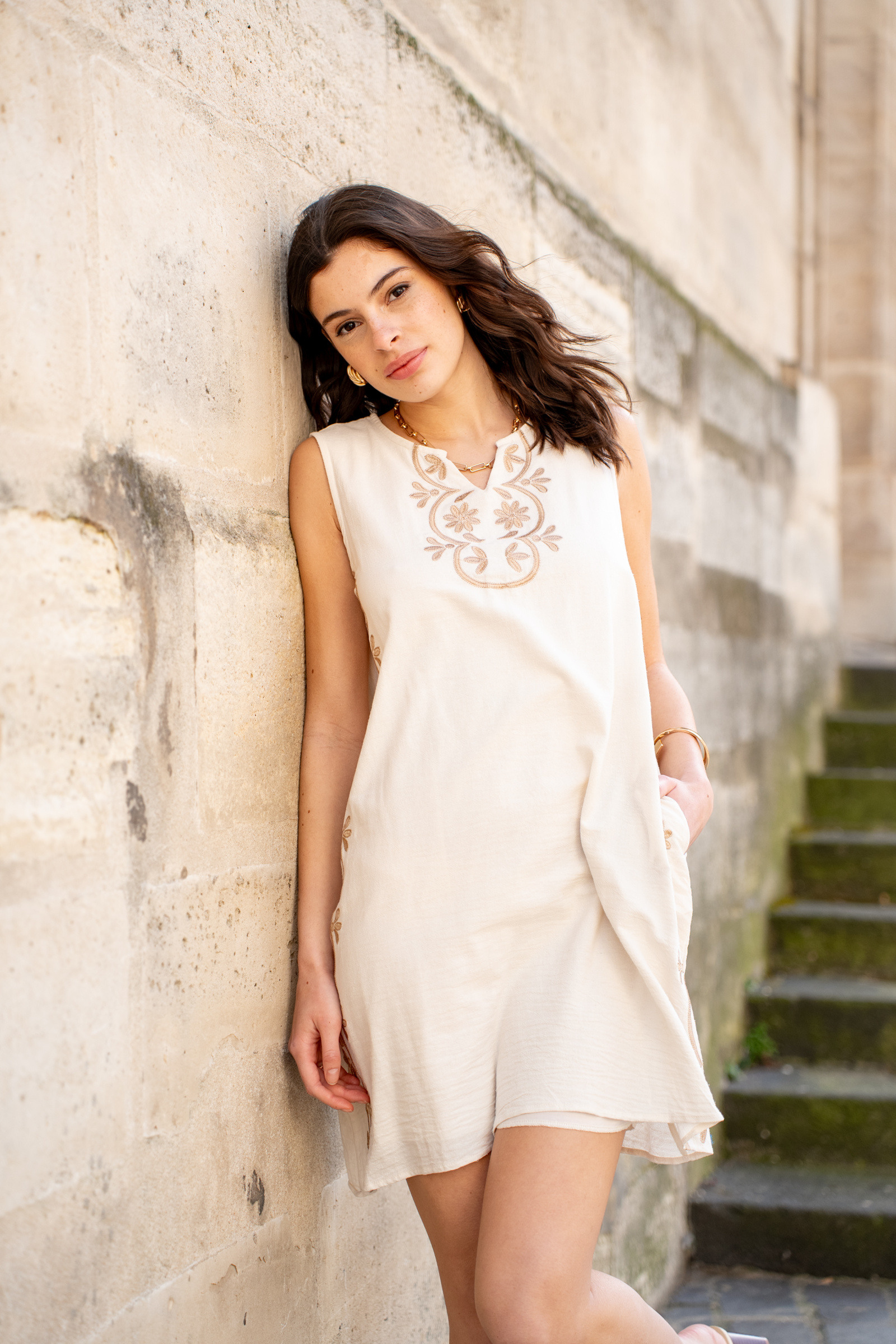 Grossiste Rosa Fashion - Robe courte en coton avec broderie