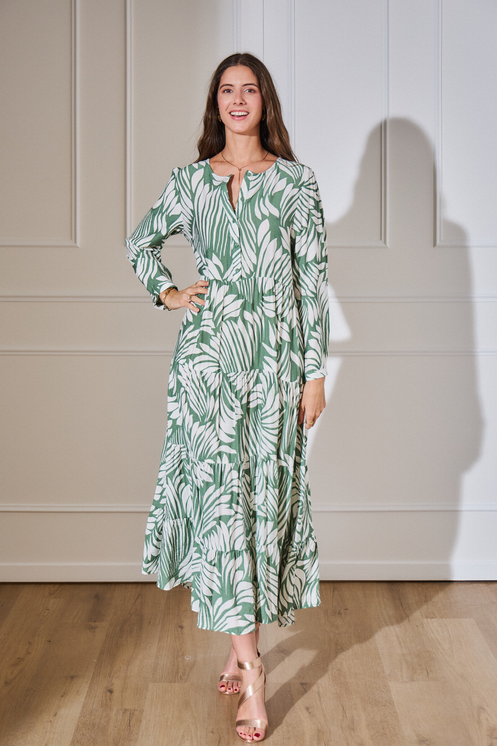 Wholesaler Rosa Fashion - Long foliage dress - freshness and elegance