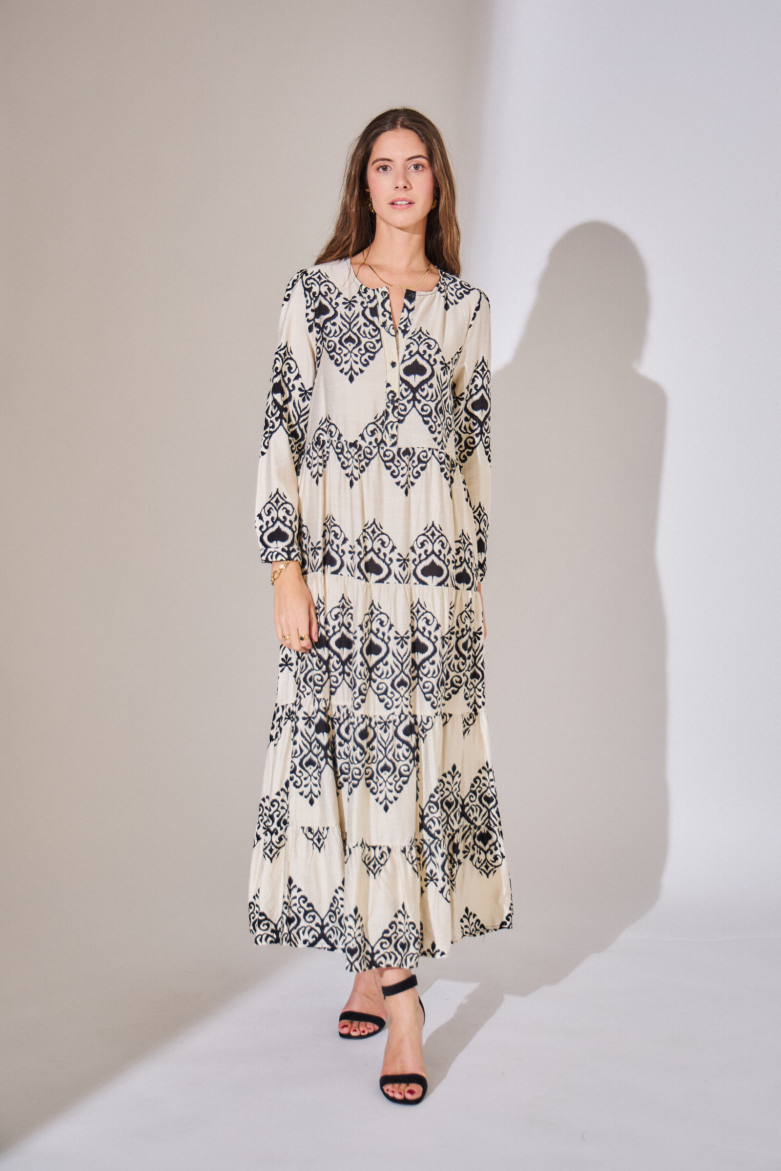 Wholesaler Rosa Fashion - Long bohemian dress with ethnic pattern