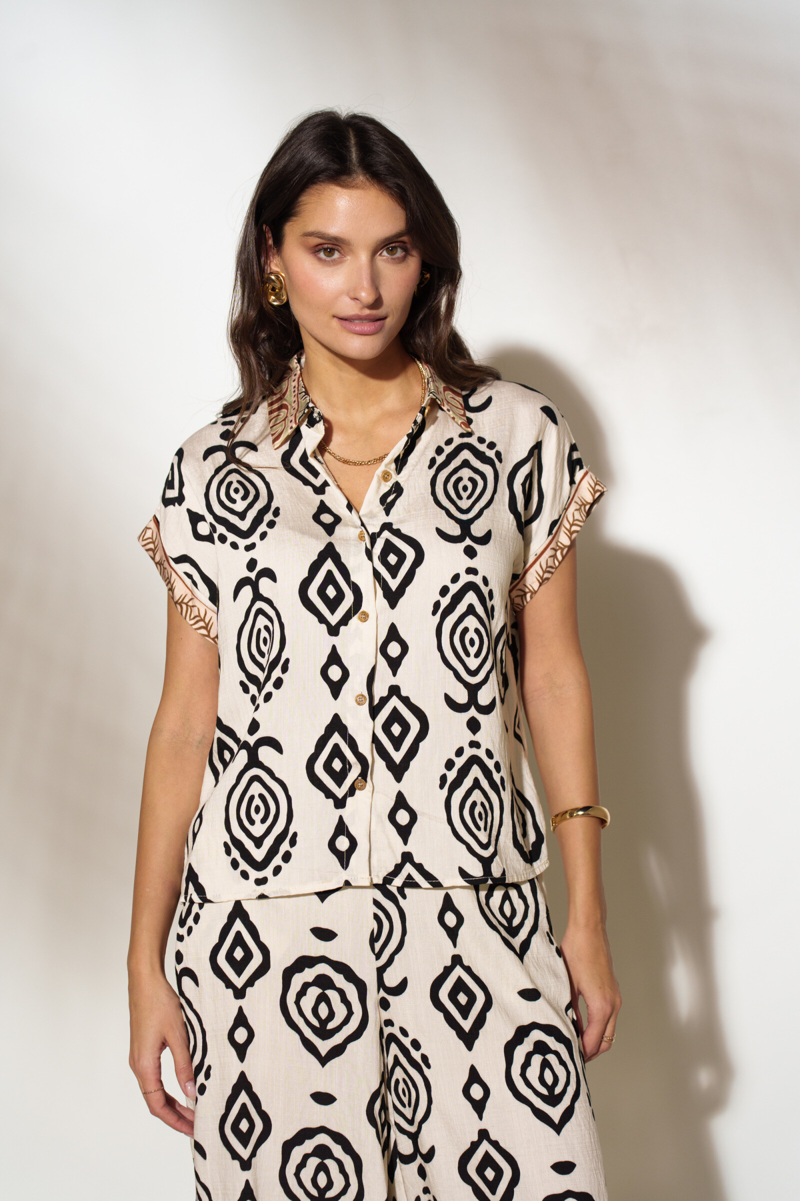 Wholesaler Rosa Fashion - High shirt short sleeves printed