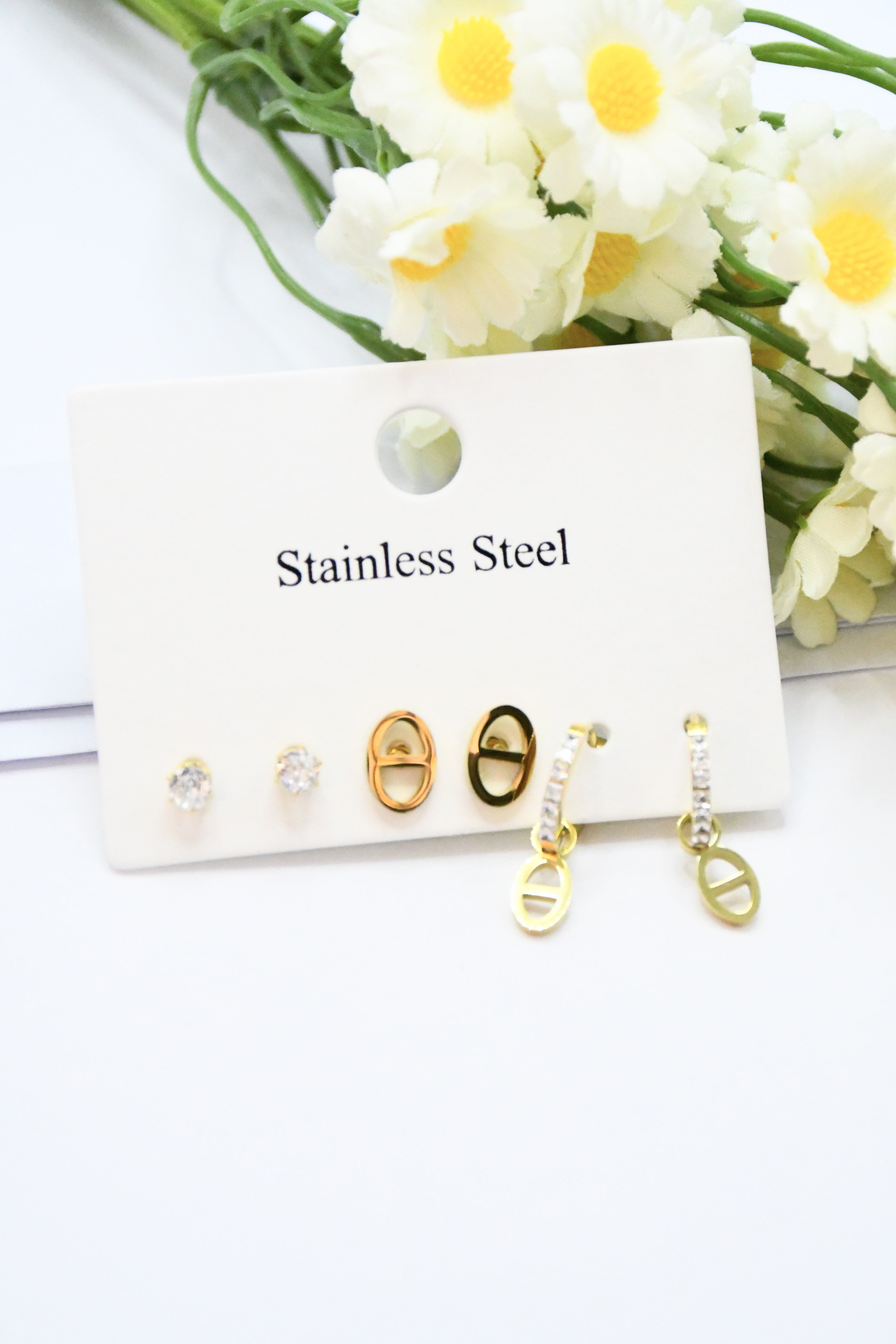 Wholesaler ROSA - Stainless steel earrings set with rhinestones