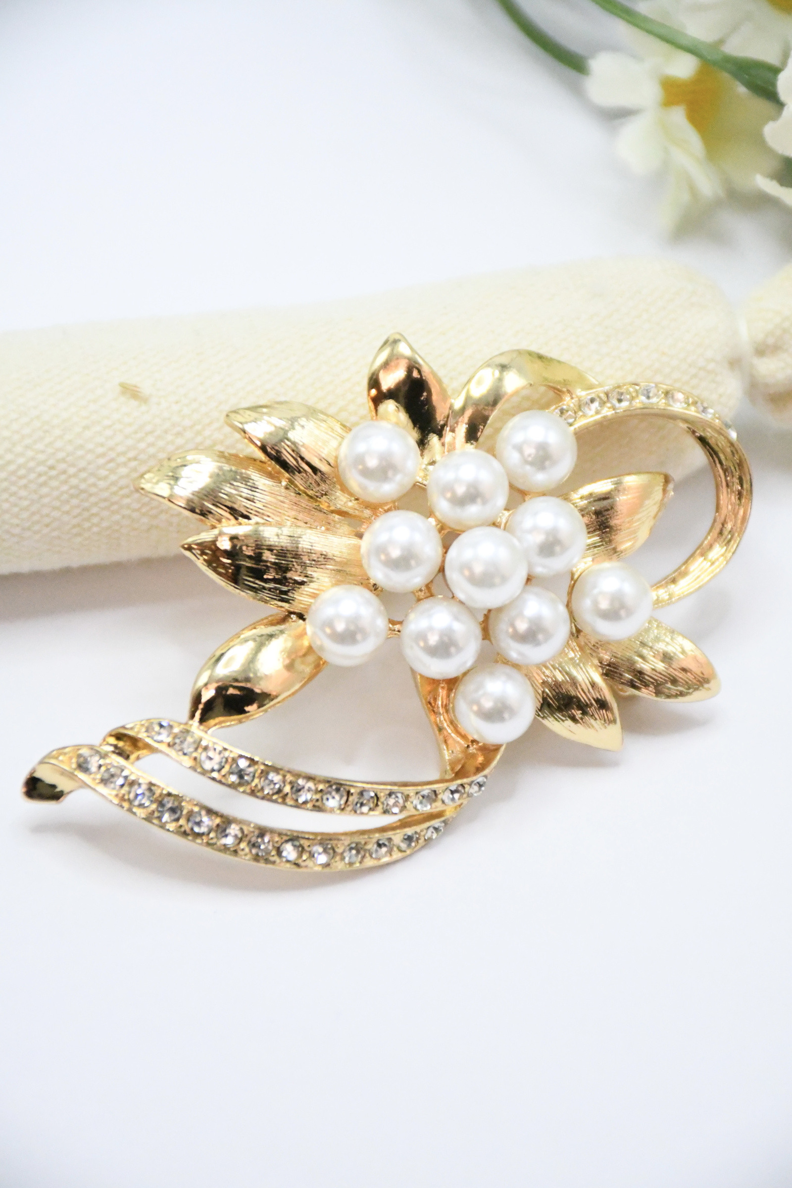Grossiste ROSA - BROCHES