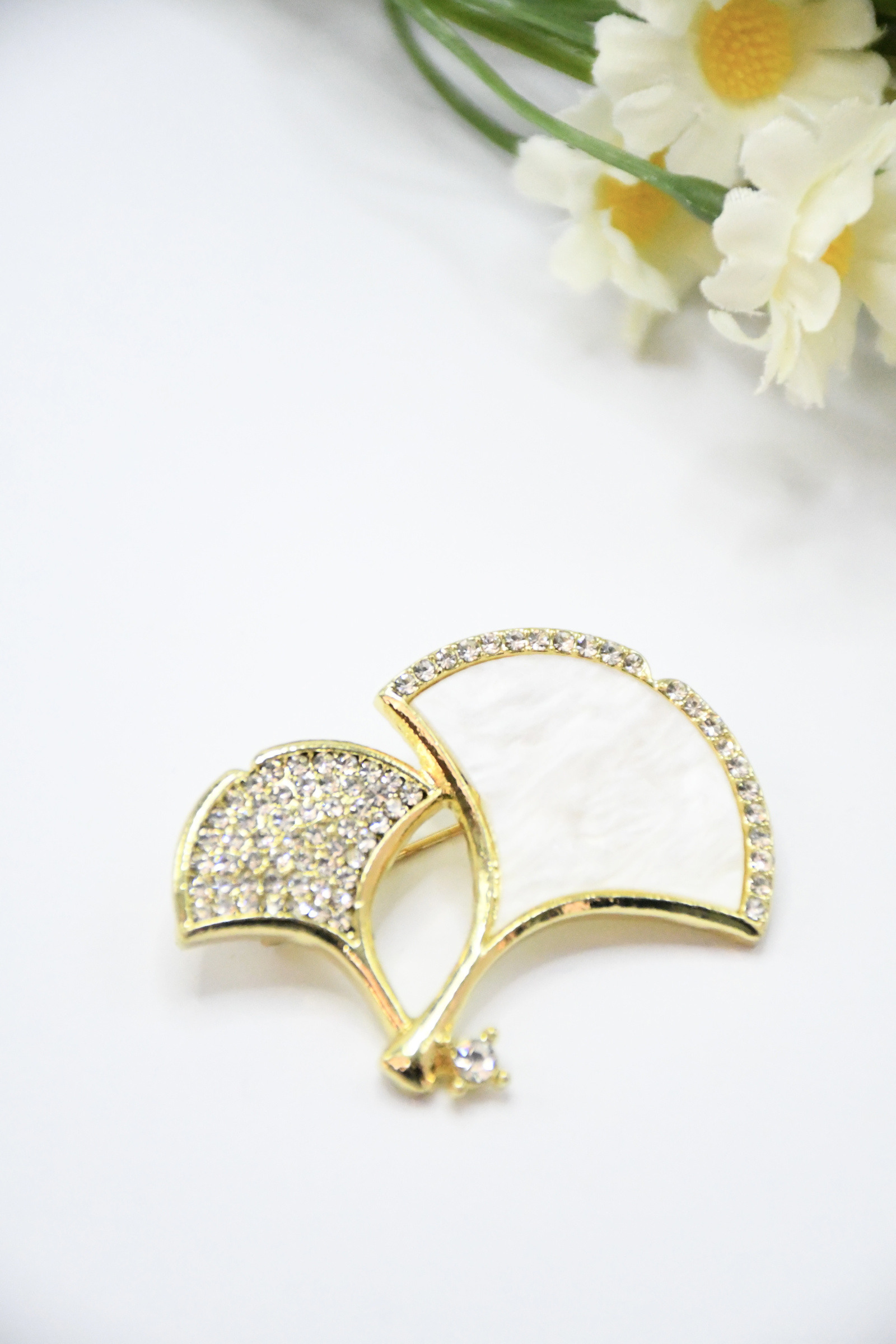 Grossiste ROSA - BROCHES