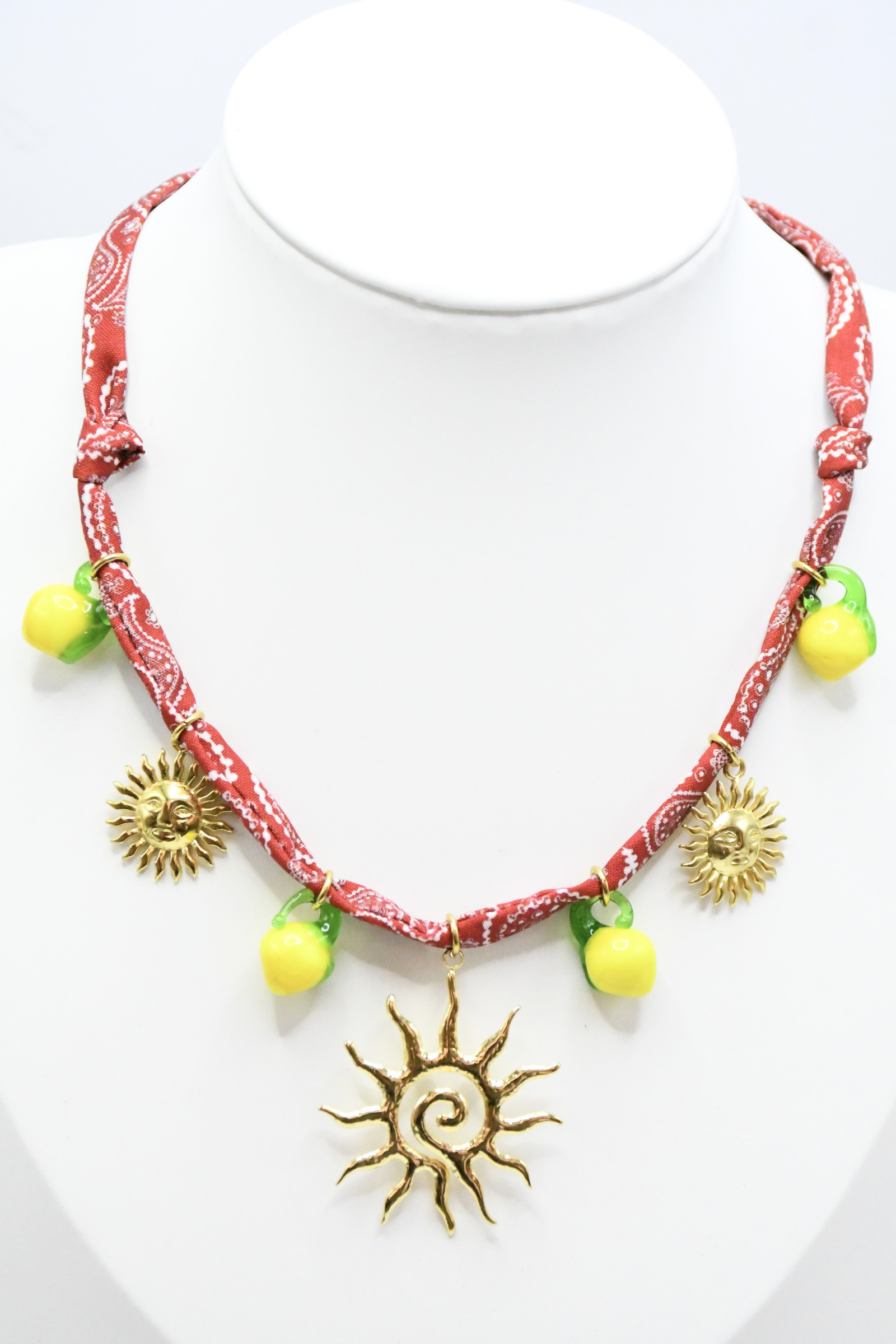 Wholesaler ROSA - Necklaces