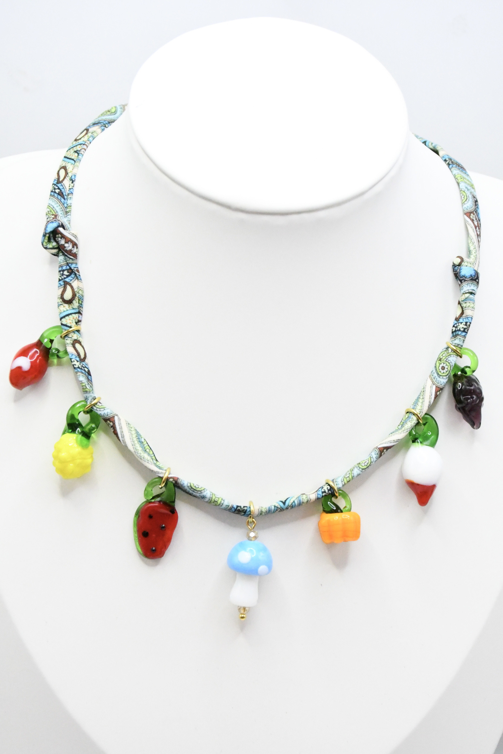 Wholesaler ROSA - Necklaces
