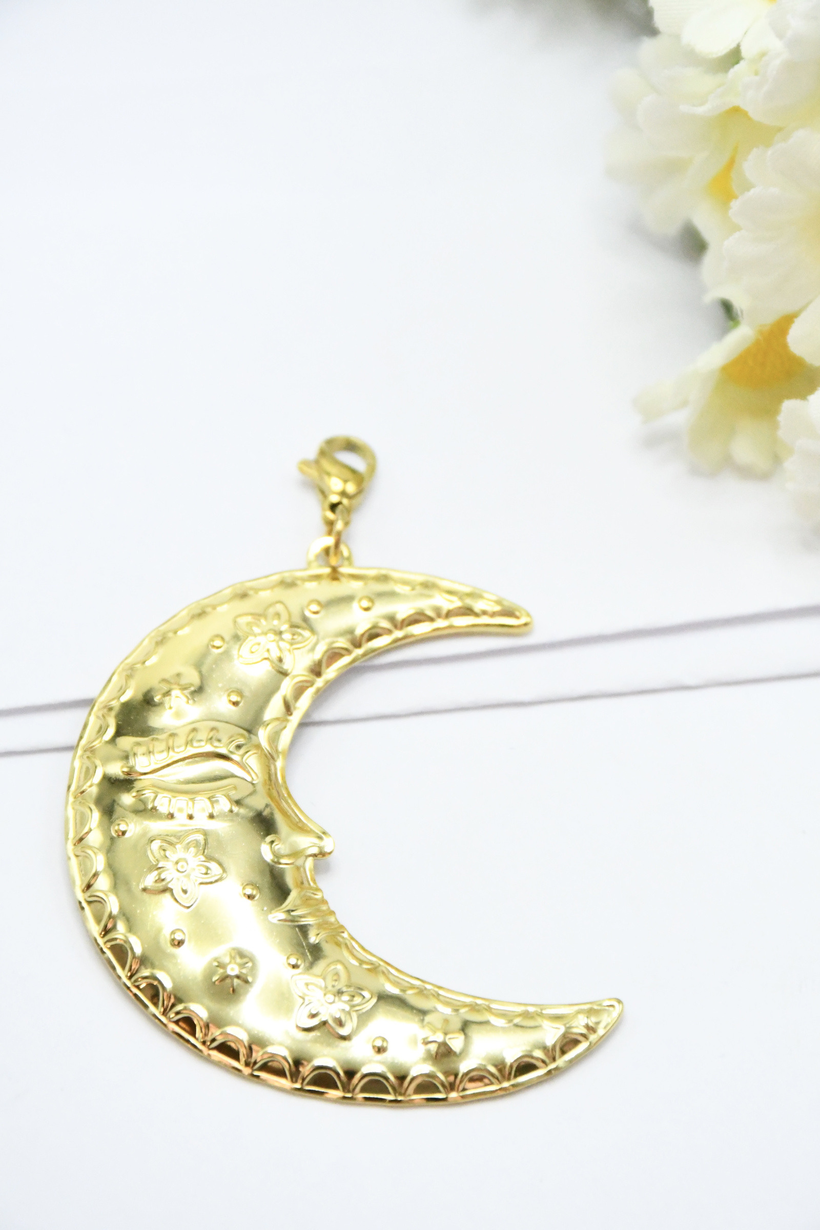 Wholesaler ROSA - Stainless steel pendants