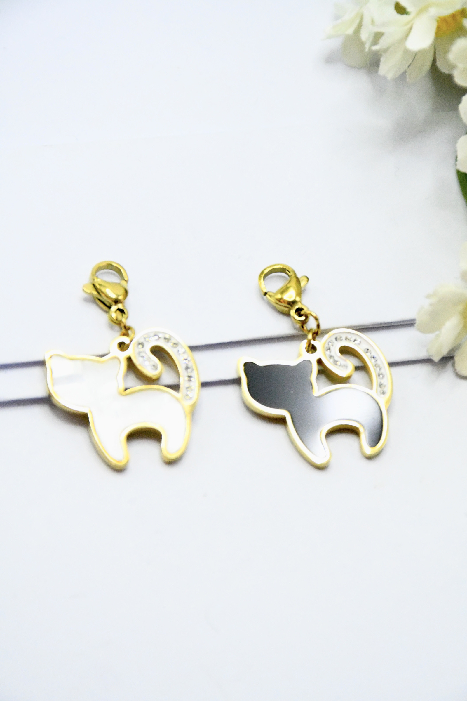 Wholesaler ROSA - Stainless steel cat pendants