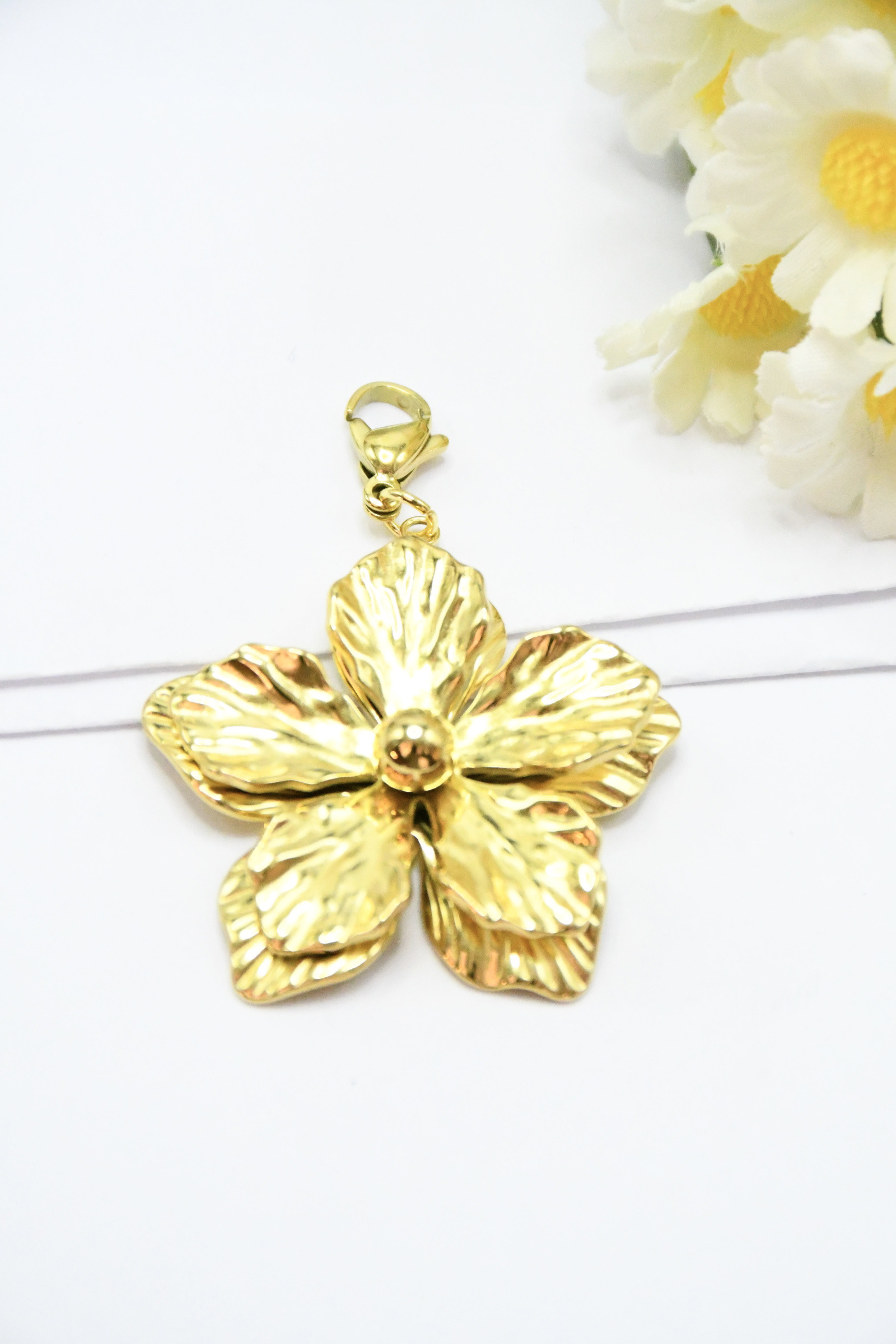 Wholesaler ROSA - Stainless steel pendants