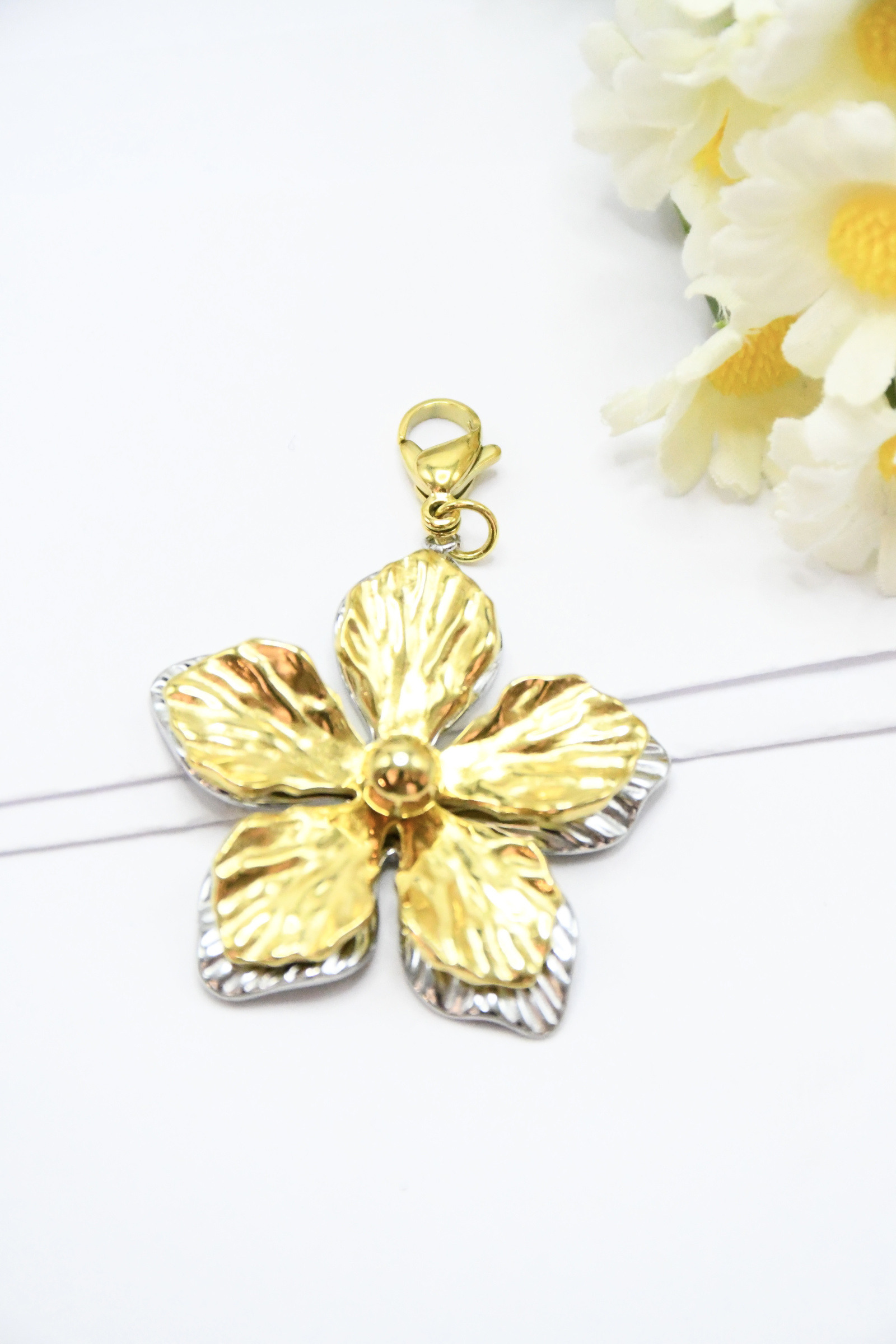 Wholesaler ROSA - Stainless steel pendants