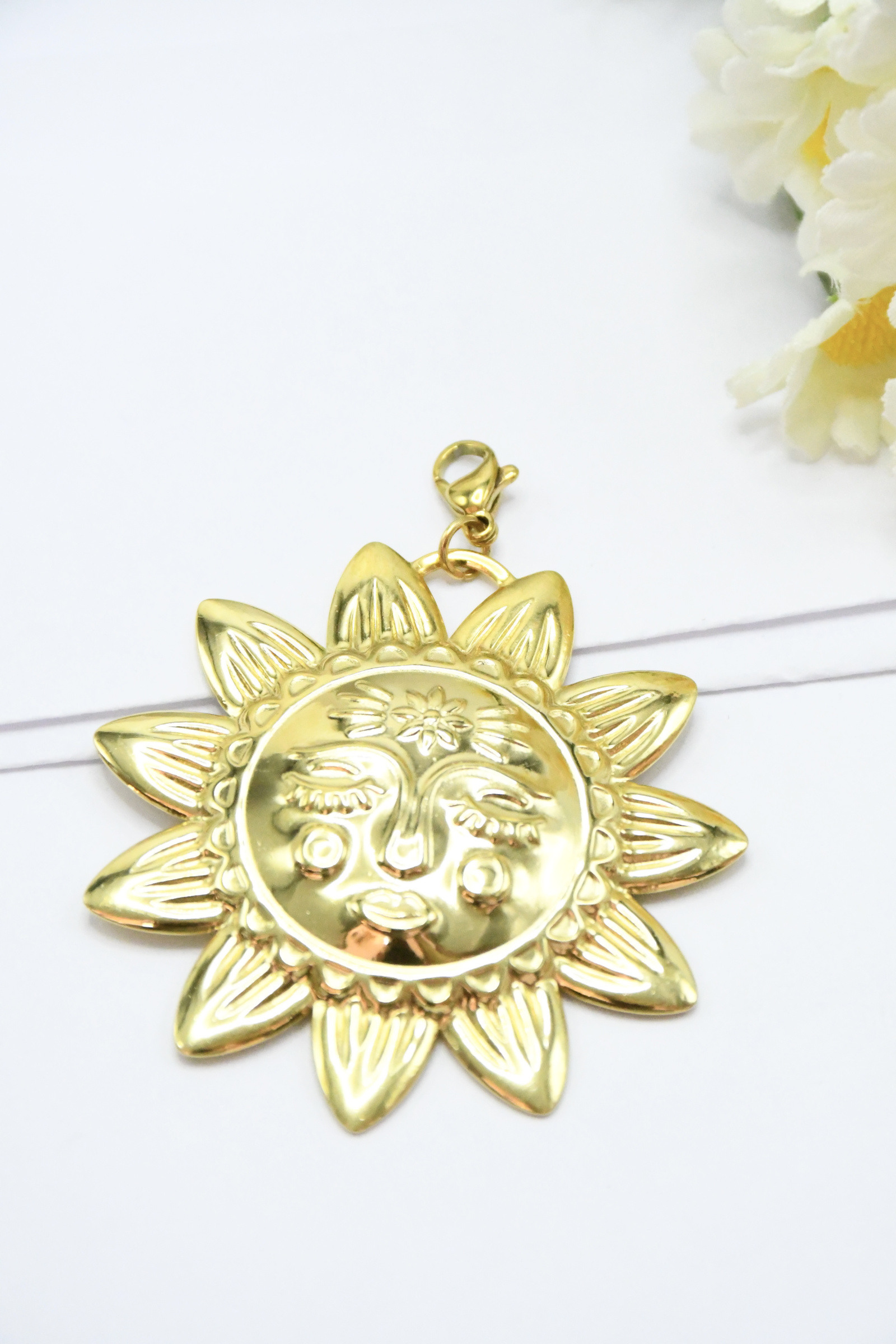 Wholesaler ROSA - Stainless steel pendants