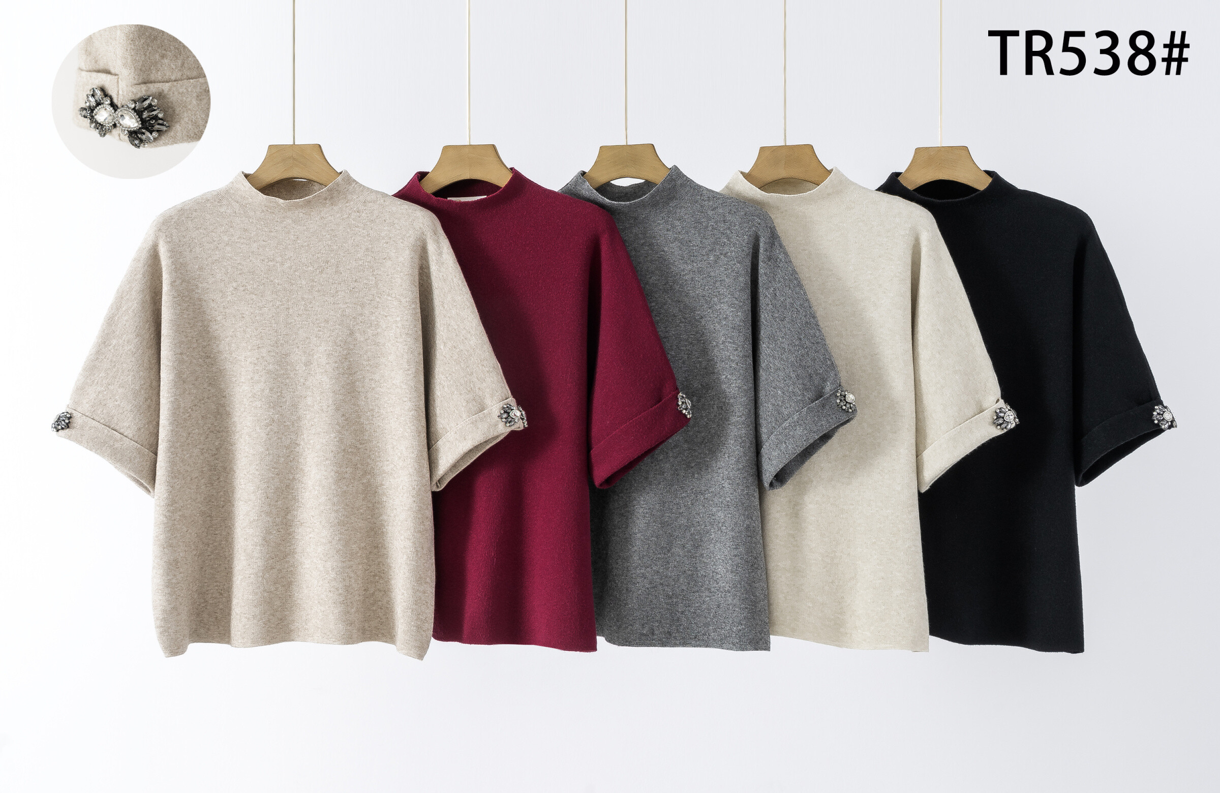 Les 3 Adolf Scan Vf PULL À MANCHES LONGUES OVERSIZE AVEC DÉCORATION SUR LES POIGNETS