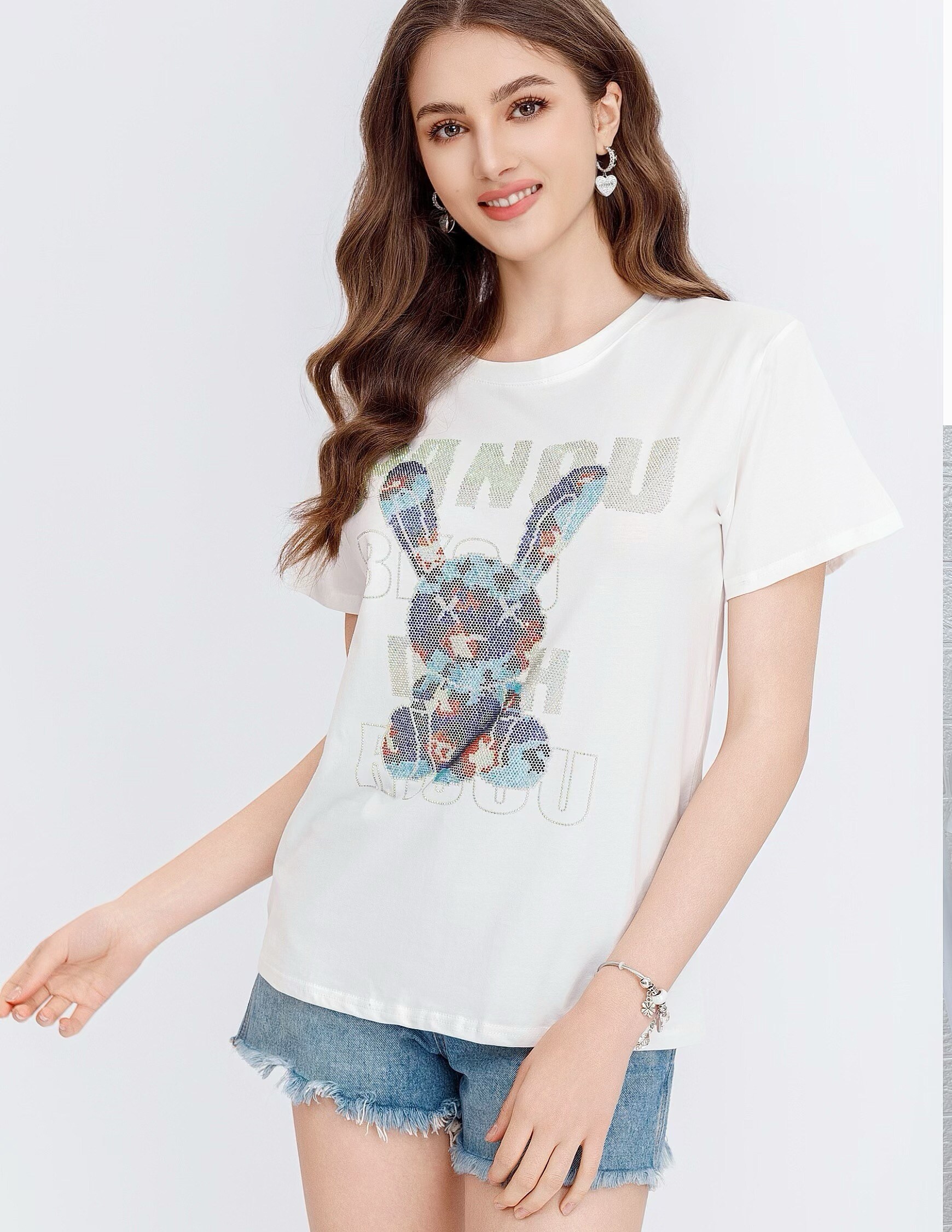 Wholesaler ROSELLA SRL - T-SHIRT WITH DIAMONDS