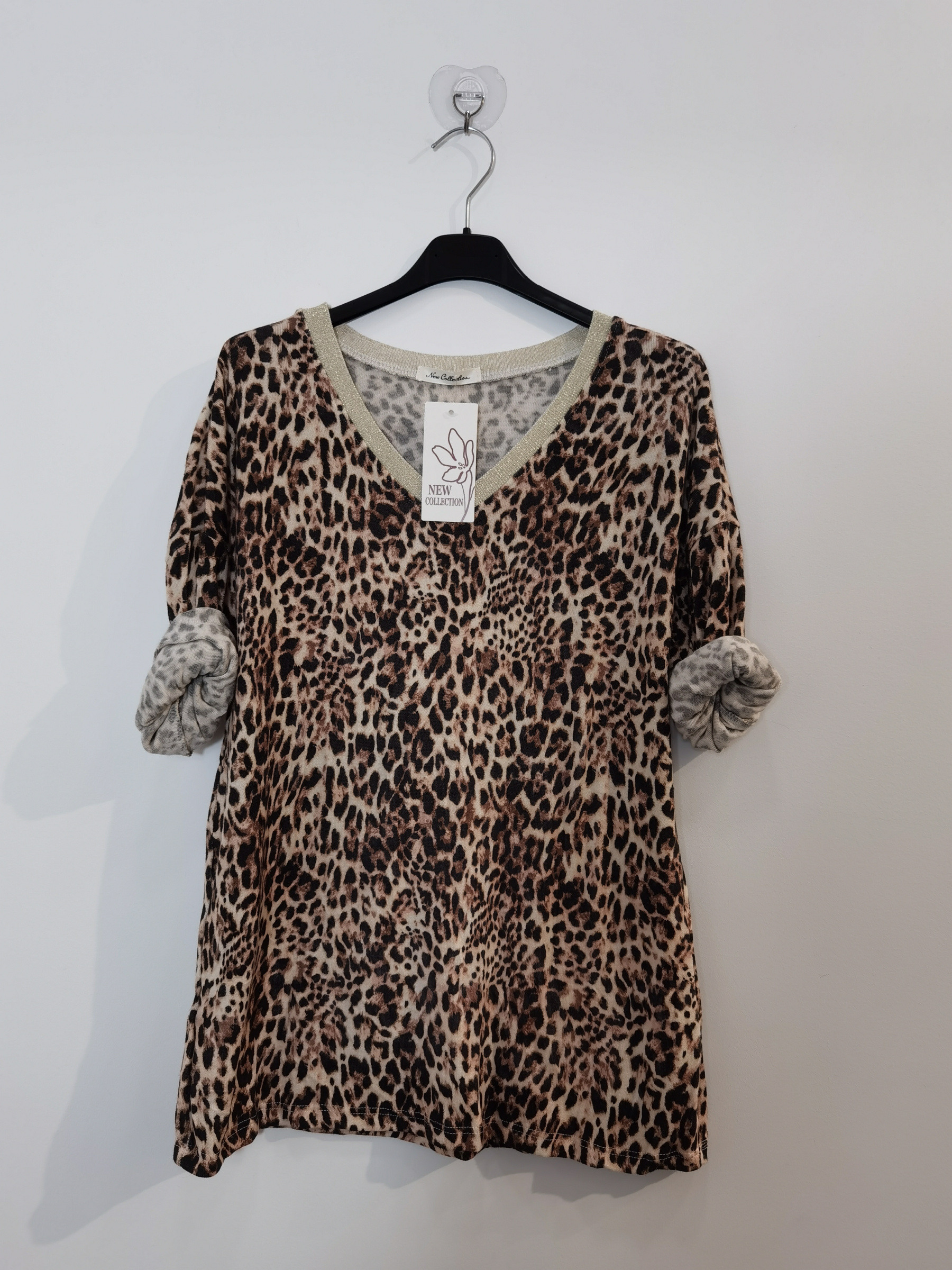 Wholesaler ROSEMARY COLLECTION - Shiny V-neck sweater with pattern. One size fits 40/42