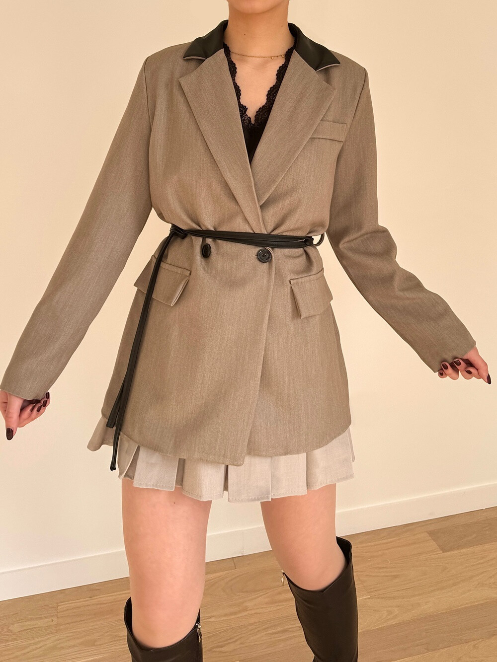 Wholesaler Rosy Days - Blazer chic with collar and cord in imitation leather